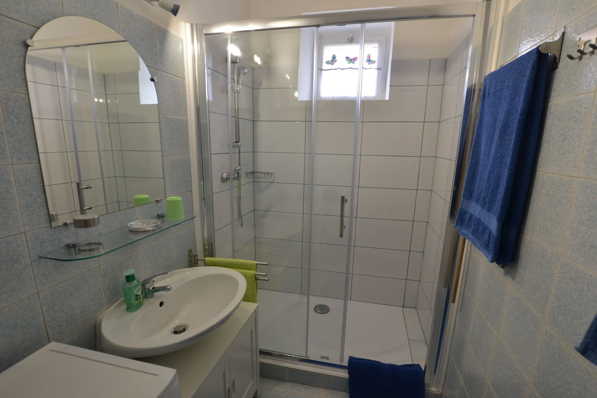 Charming Rovinj Haven - One Bedroom Apartment-Bathroom