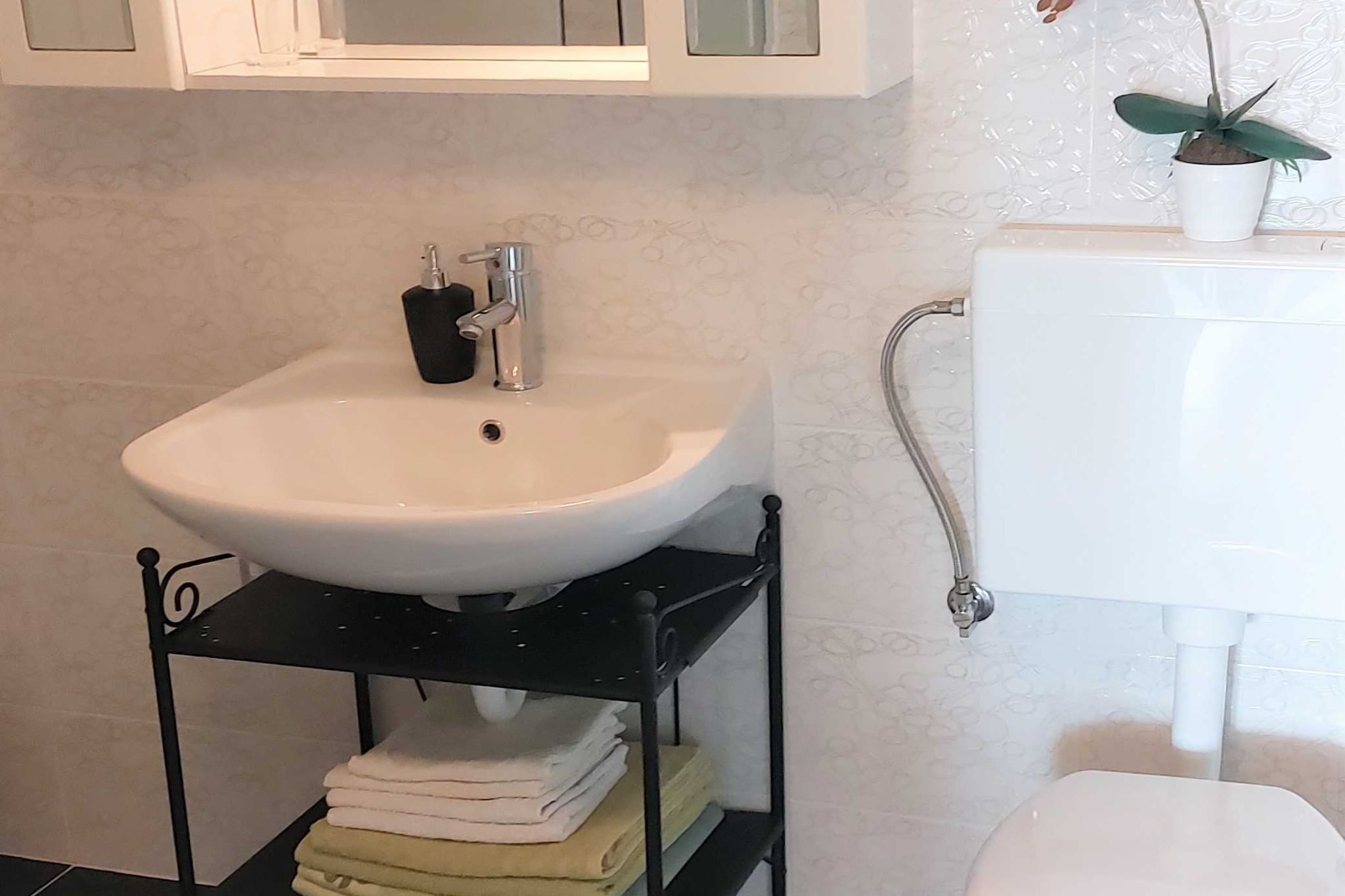Classy Sea View Crikvenica Apartments - Two Bedroom Apartment with Sea View (owner Matija veliki)-Bathroom