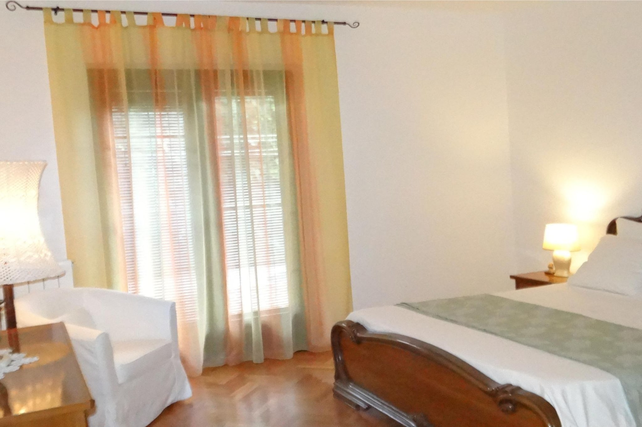 Scenic and Refined Krk Apartment with Terrace - One Bedroom Apartment with Terrace-Slaapkamer