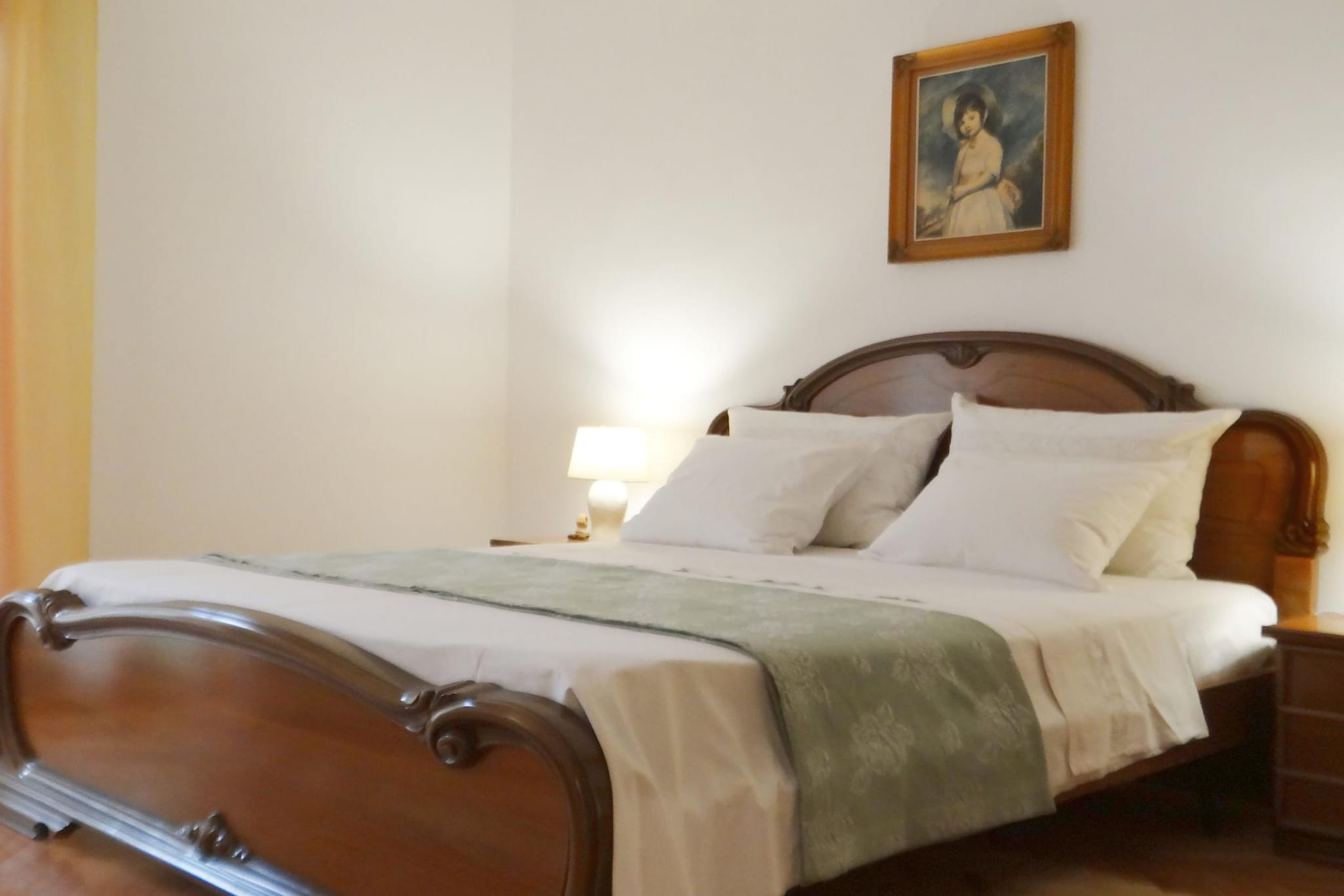 Scenic and Refined Krk Apartment with Terrace - One Bedroom Apartment with Terrace-Slaapkamer