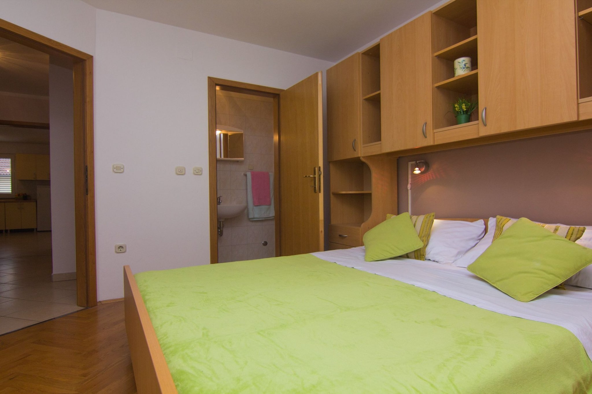 Refined and Timeless Krk Apartment with Terrace - Two Bedroom Apartment with Terrace-Slaapkamer