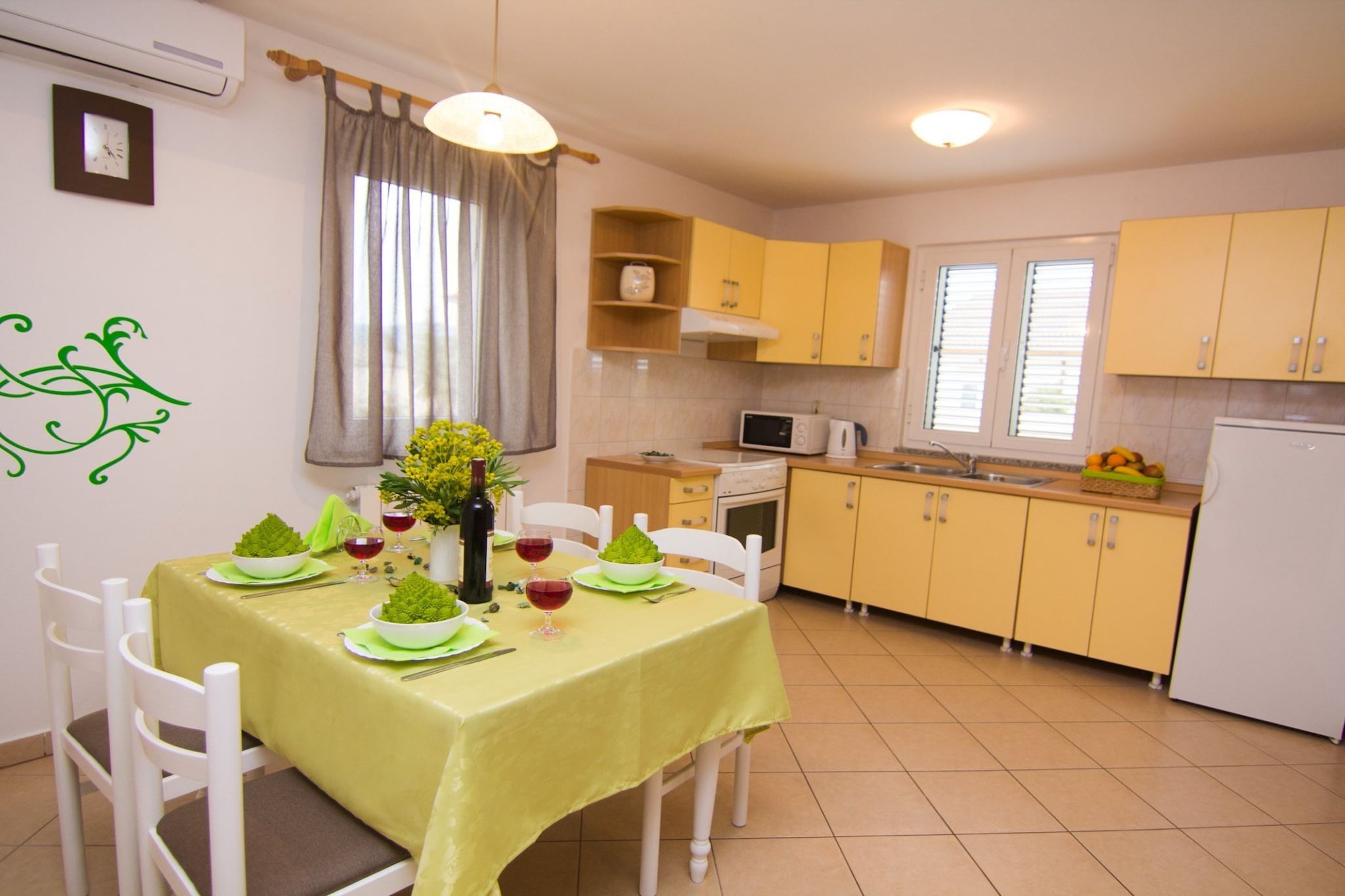 Refined and Timeless Krk Apartment with Terrace - Two Bedroom Apartment with Terrace-Keuken