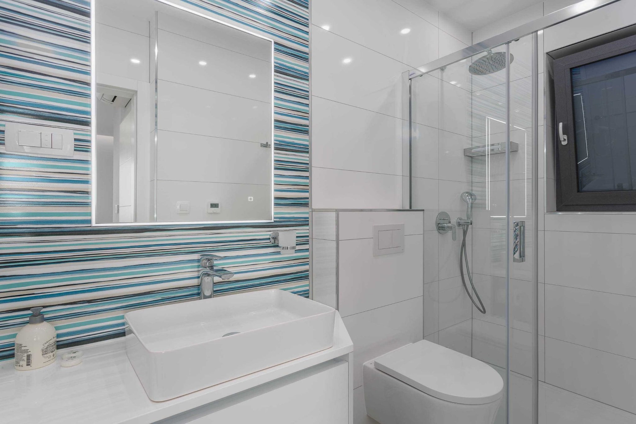 Luxury Beachfront Krk Apartments with Terrace - Studio Apartment with Terrace-Bathroom