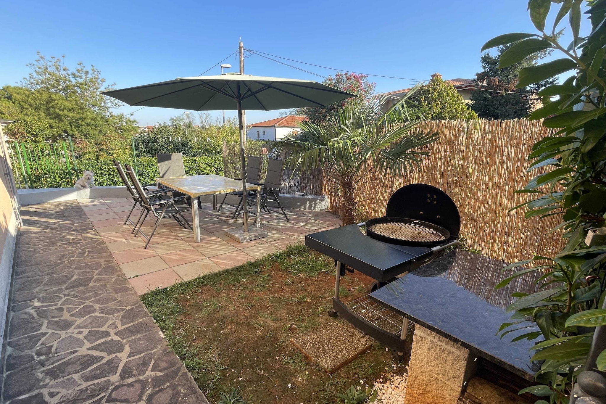 Classic and Modern Umag Apartment with Terrace and BBQ - Two Bedroom Apartment with Terrace