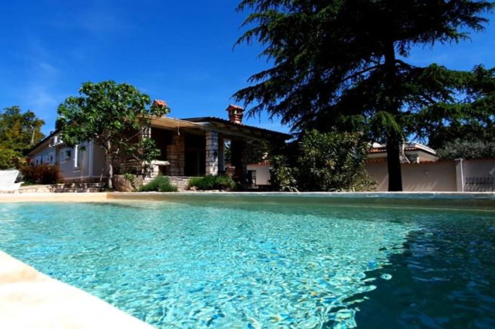 Seafront Dreamy Holiday Home Spina with Pool - Two Bedroom Holiday Home with Pool-Pool