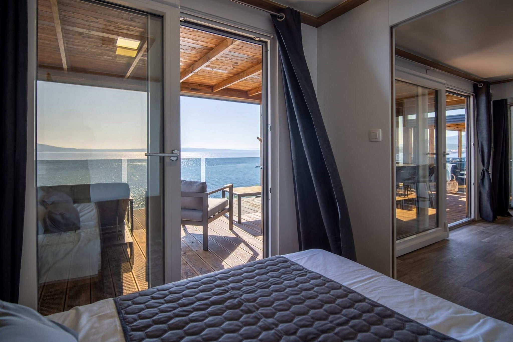 Seaside Deluxe Escape at Klenovica Camping - Two Bedroom Mobile Home with Hot-Tub  (owner 419)-Schlafzimmer