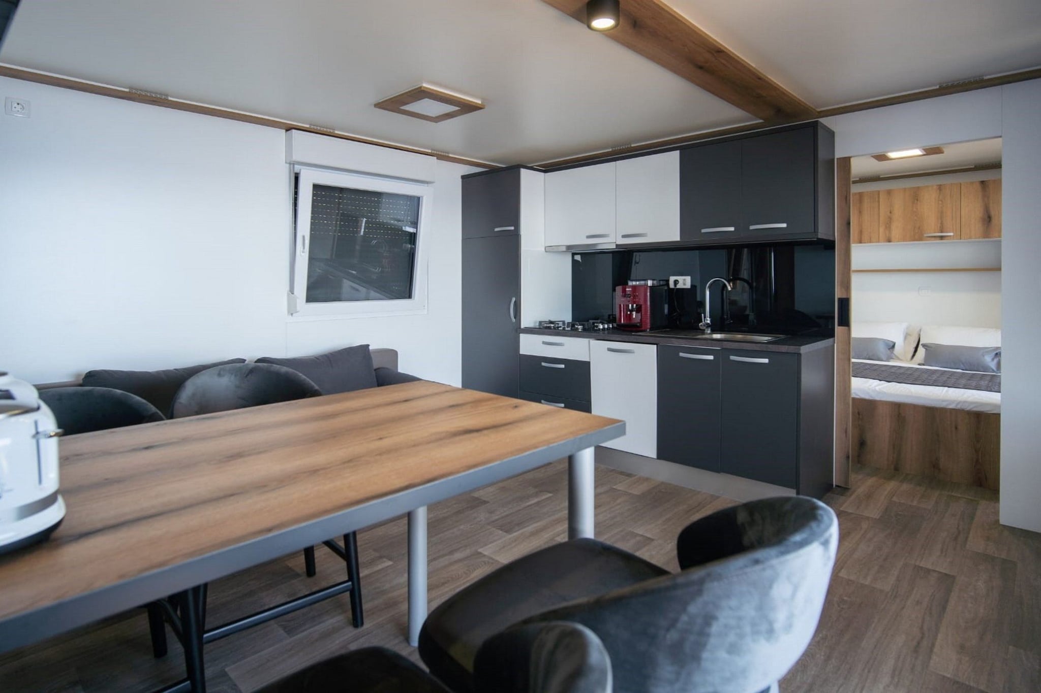 Seaside Deluxe Escape at Klenovica Camping - Two Bedroom Mobile Home with Hot-Tub  (owner 419)-Küche