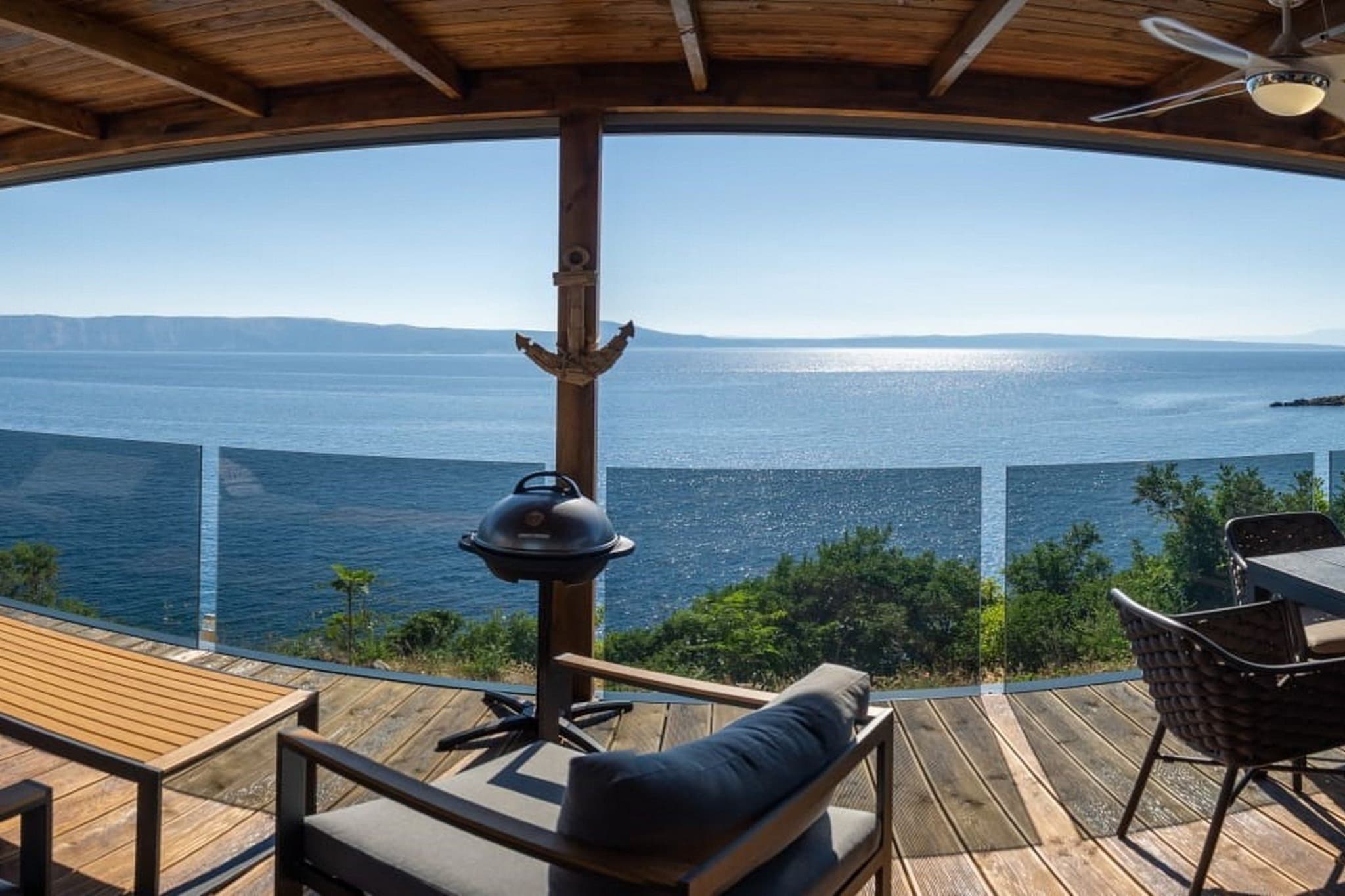 Seaside Deluxe Escape at Klenovica Camping - Two Bedroom Mobile Home with Hot-Tub  (owner 419)-Terrassenbalkon