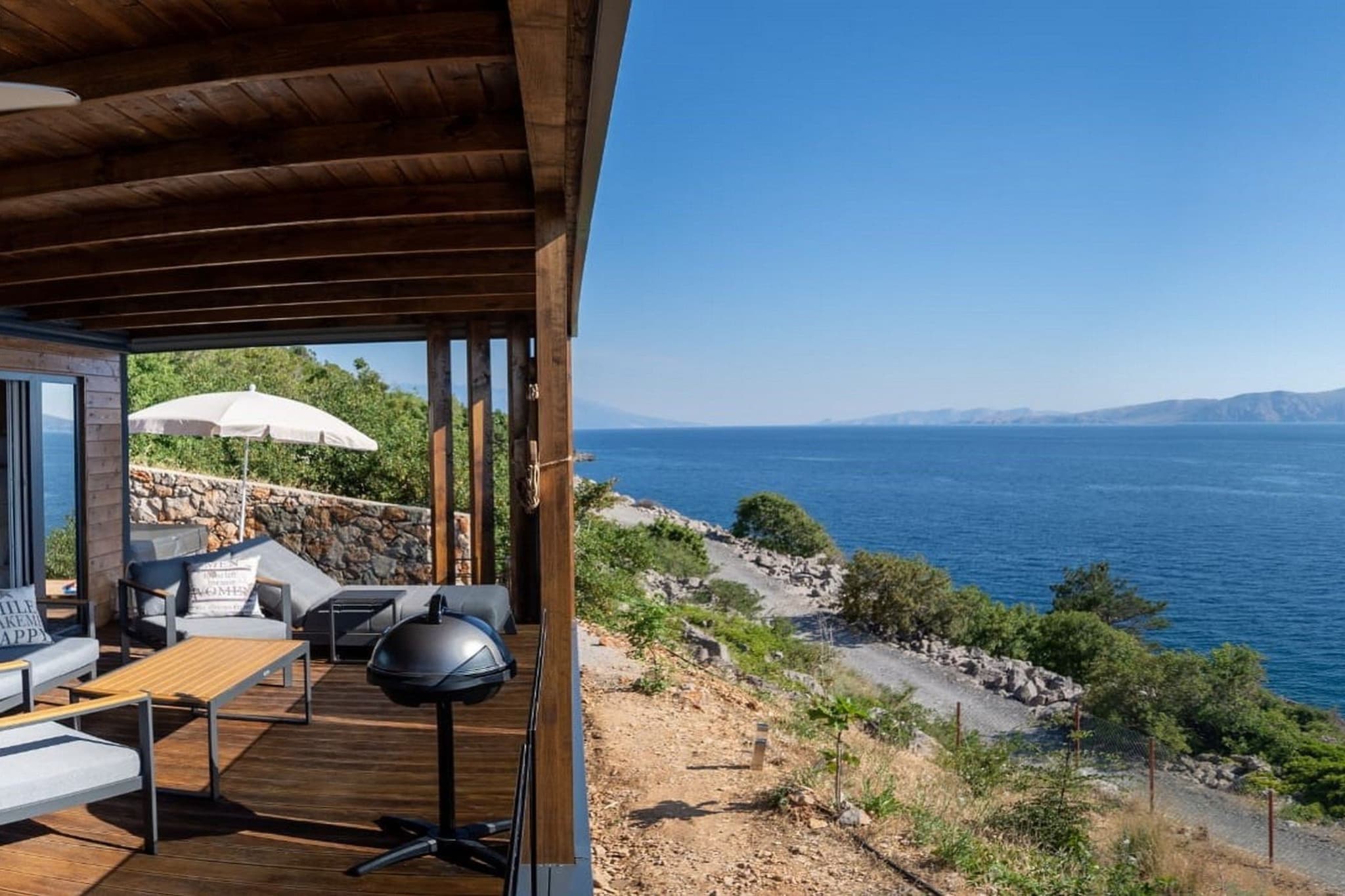 Seaside Deluxe Escape at Klenovica Camping - Two Bedroom Mobile Home with Hot-Tub  (owner 419)-Terrassenbalkon
