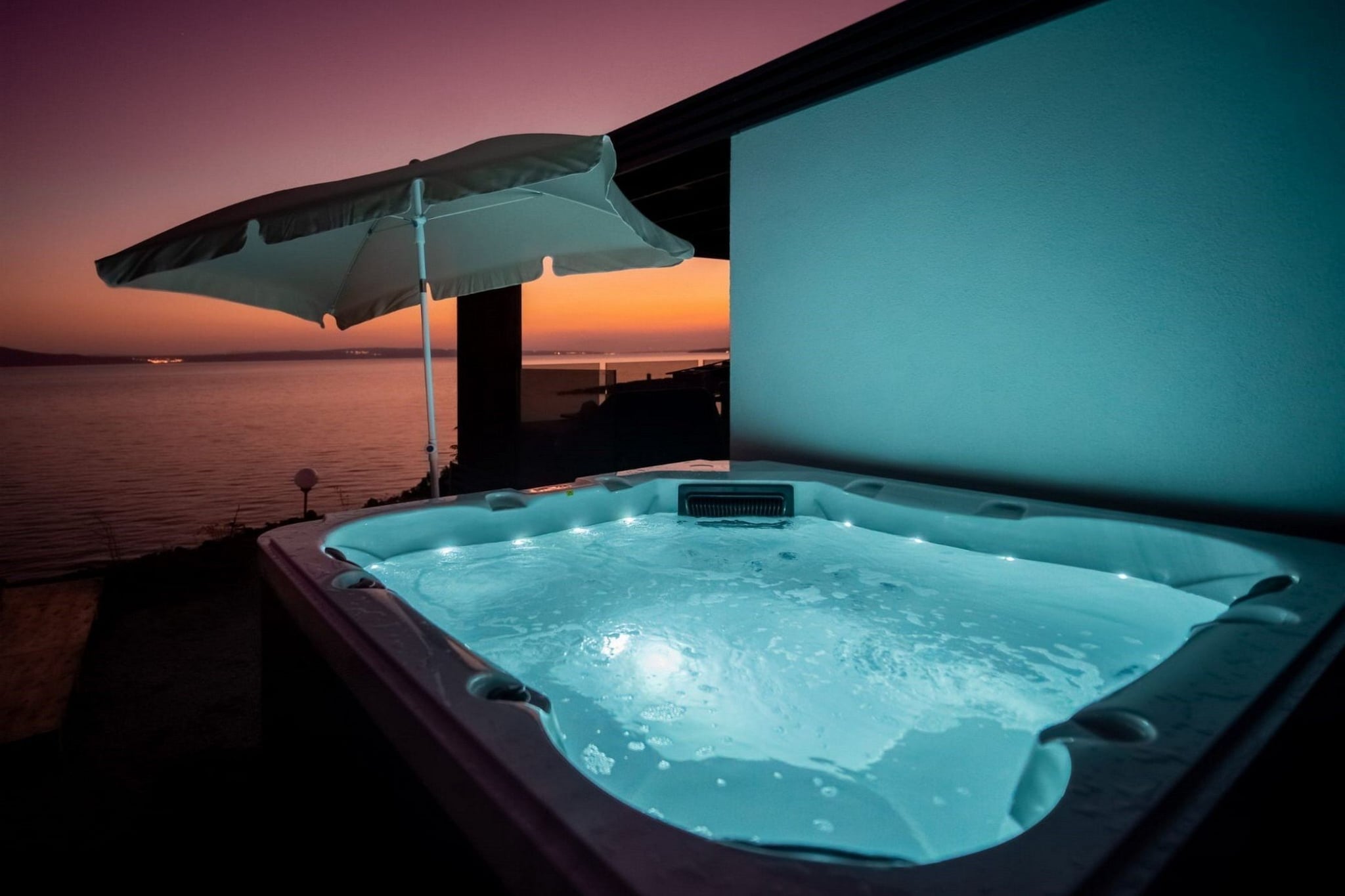 Seaside Deluxe Escape at Klenovica Camping - Two Bedroom Mobile Home with Hot-Tub  (owner 419)-Spa