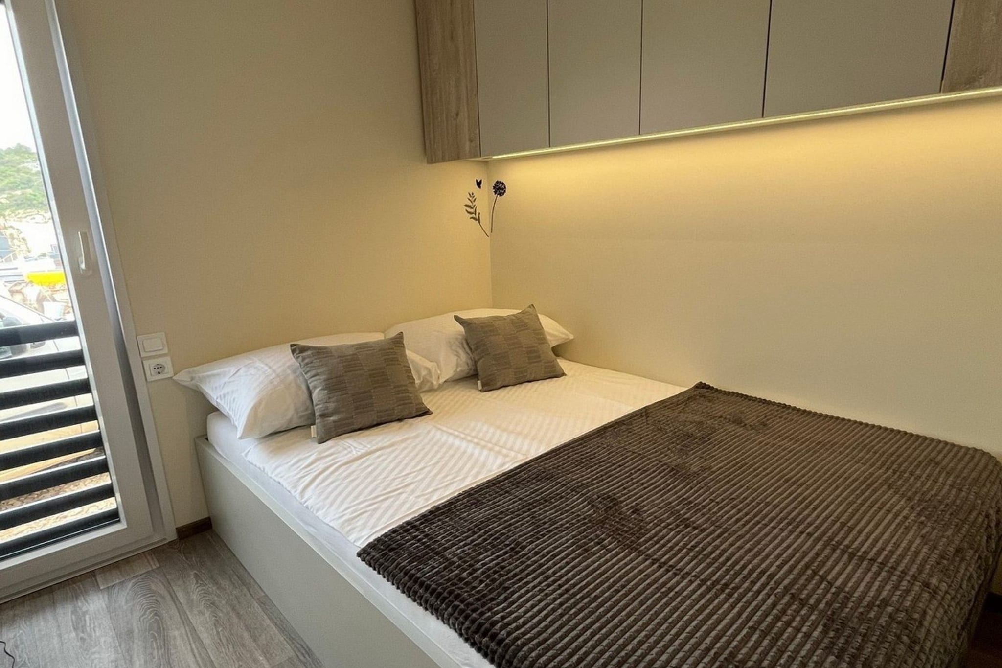 Tranquil Tides Drage Mobile Home with Terrace and Sea View - Two Bedroom Mobile Home with Terrace and Sea View