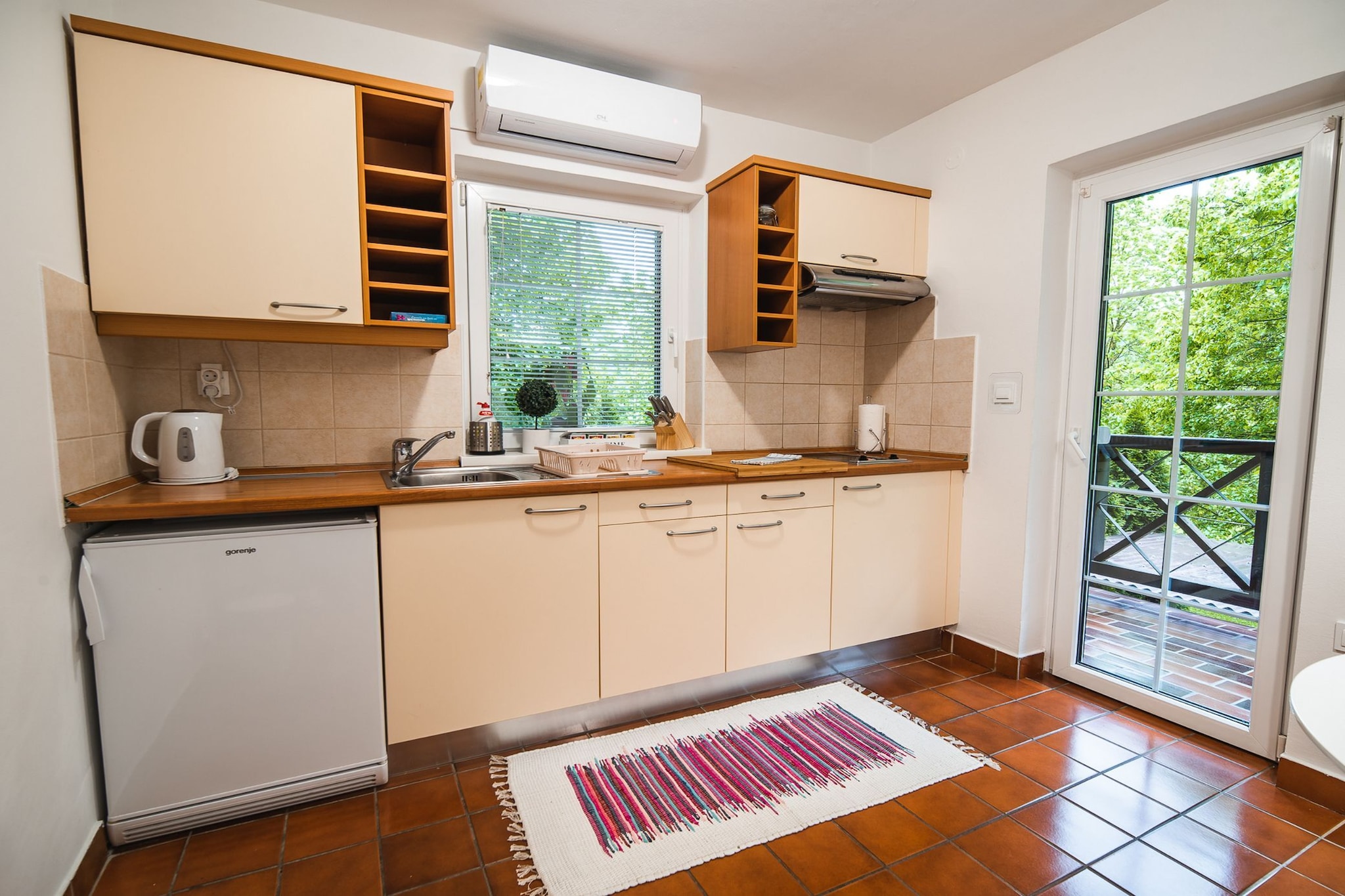 Rustic and Radiant Retreat Apartments with Terrace - Standard One Bedroom Apartment with Terrace (owner app 65)