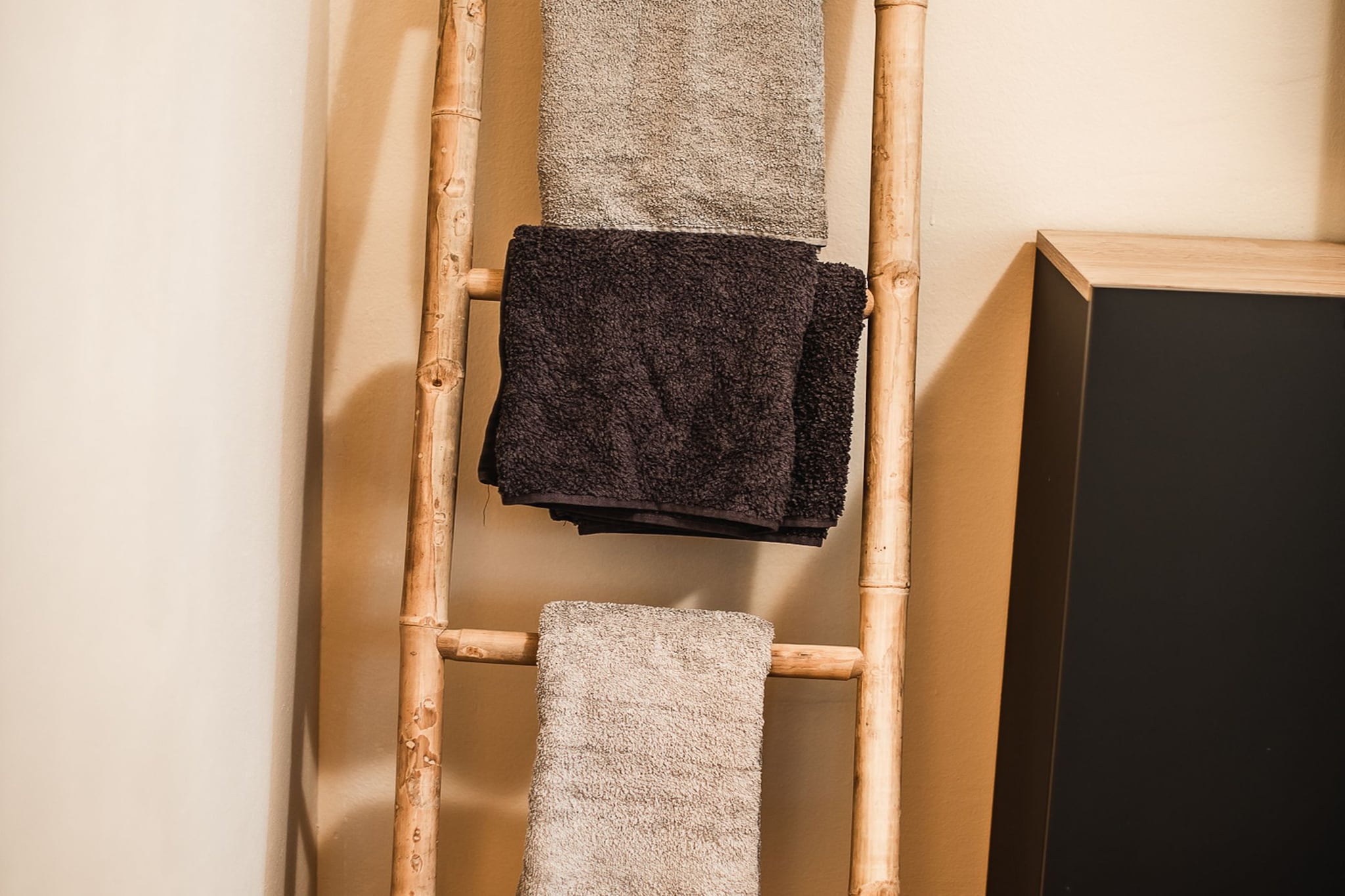 Rustic and Radiant Retreat Apartments with Terrace - Standard One Bedroom Apartment with Terrace (owner app 65)-Badkamer