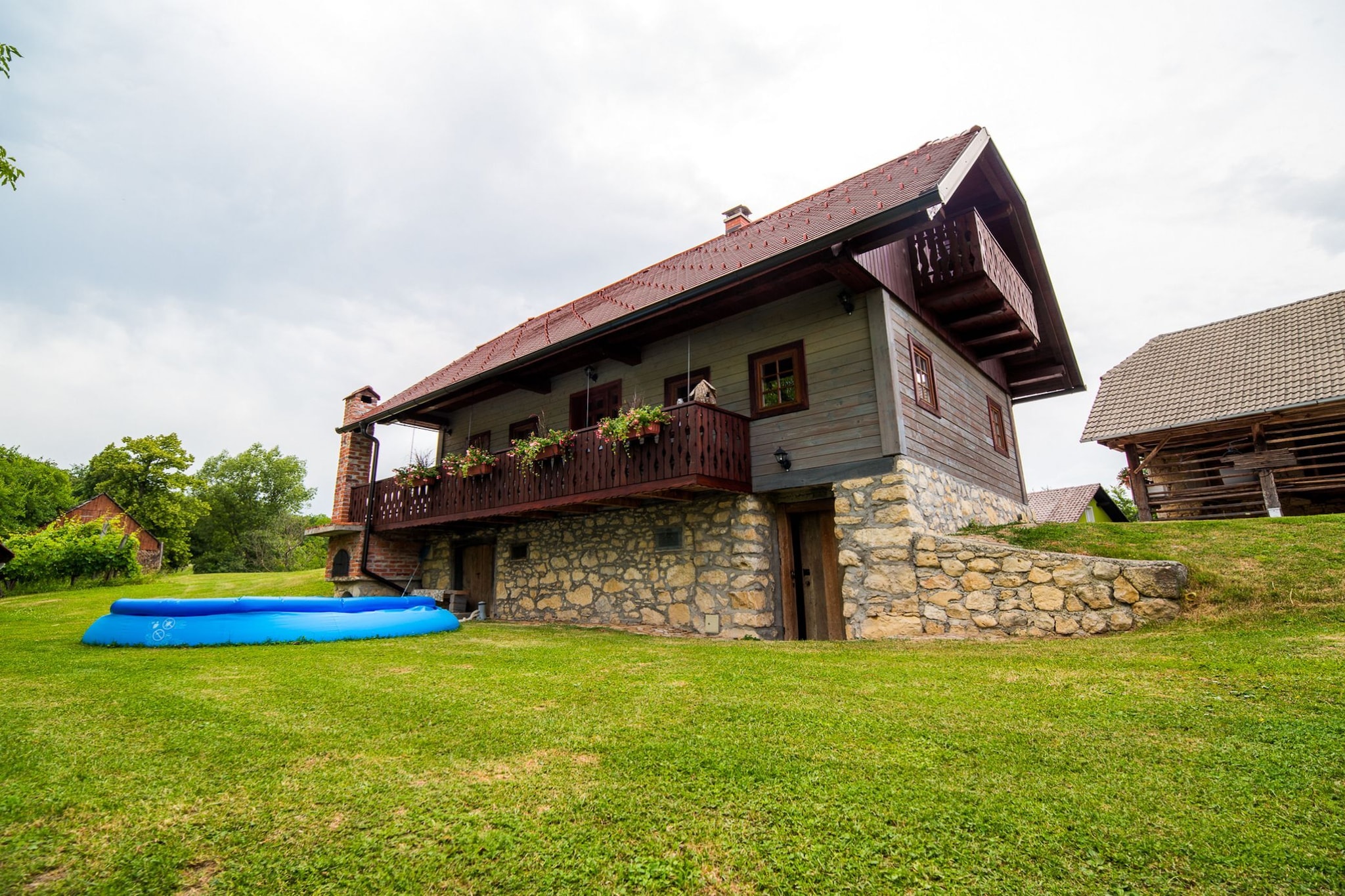 Serene Rustic Haven Holiday Home with Sauna - Two Bedroom Holiday Home with Sauna-Buitenlucht