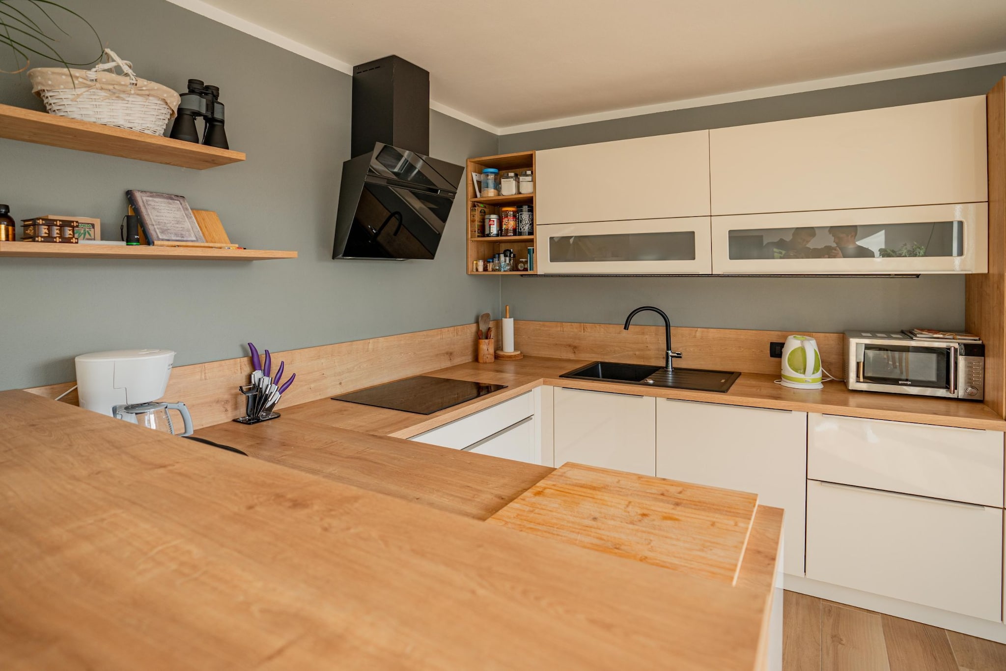Peaceful Oasis in Nature Holiday Home with Terrace and Sauna - Three Bedroom Holiday Home with Terrace and Sauna-Keuken