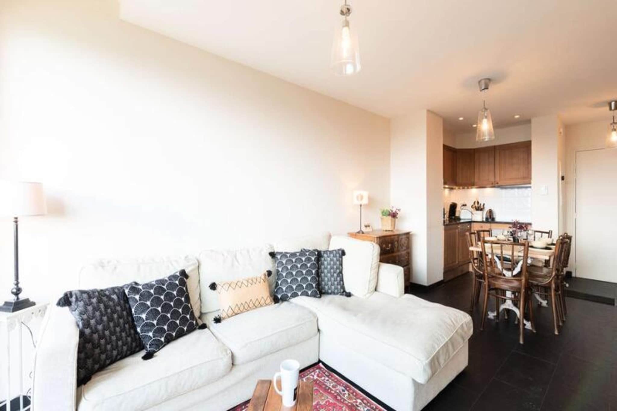 This spacious apartment, ideal for up to 7 people, features three well-appointed bedrooms, including a master suite, and two bathrooms for added convenience. The property is pet-free to ensure a peaceful stay for all guests. It includes comfortable living spaces, a balcony/terrace offering breathtaking views, and modern amenities to enhance your experience.

Located just 100 meters from the slopes, this apartment offers easy access to one of the largest ski resorts in the Pyrenees. Guests can enjoy nearby cafes, shops, and restaurants, all within walking distance, while also taking advantage of mountain activities such as snowshoeing, snowmobiling, and canyoning, with professional guidance available.

The apartment boasts a fully equipped modern kitchen, a spacious living area, and a heated indoor swimming pool located in the building next door, accessible via a tunnel. Other amenities include private parking with two spaces, a ski locker, and a laundry area, ensuring a comfortable and convenient stay for all guests.