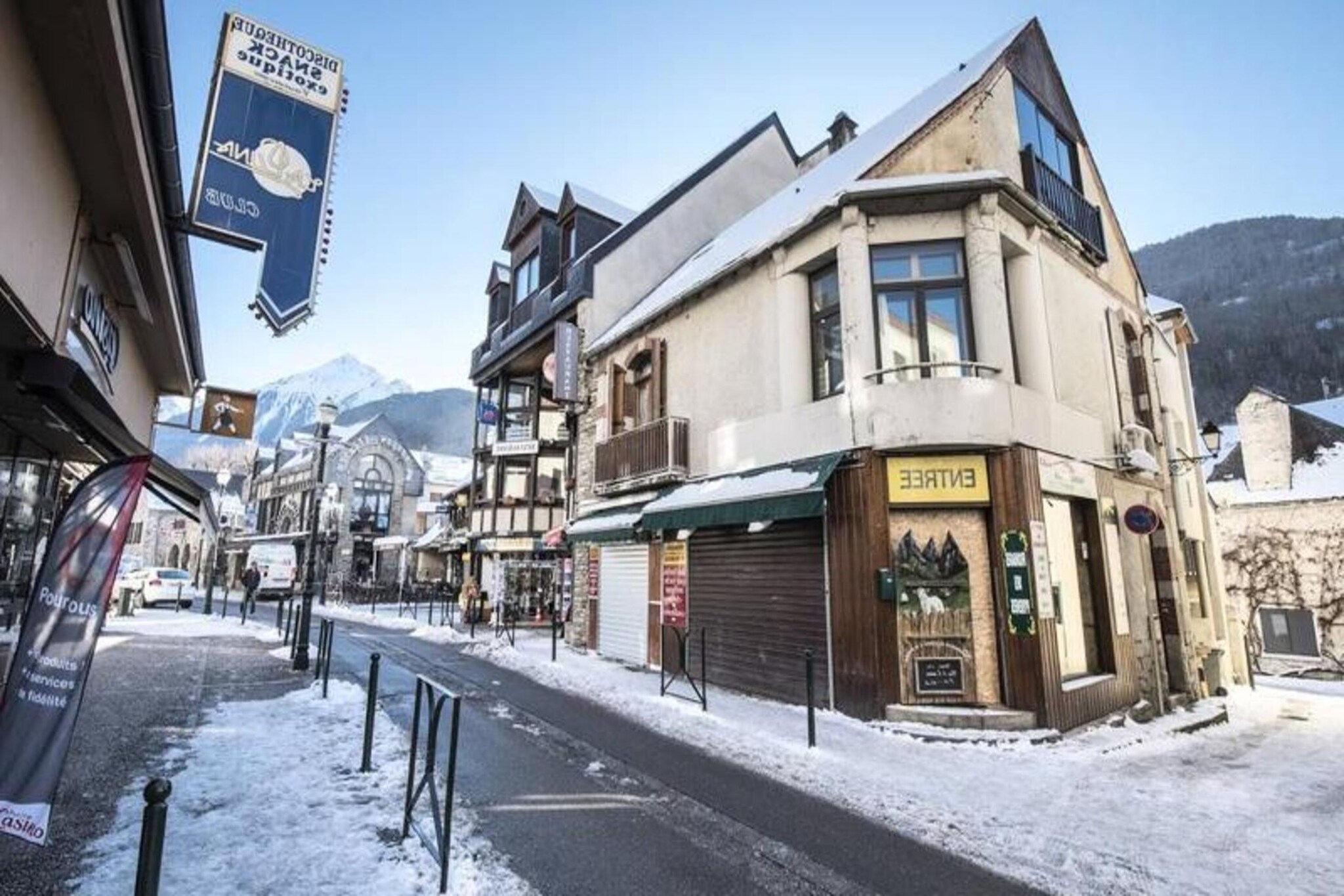 Apartment in Pyrenees near Cable Car