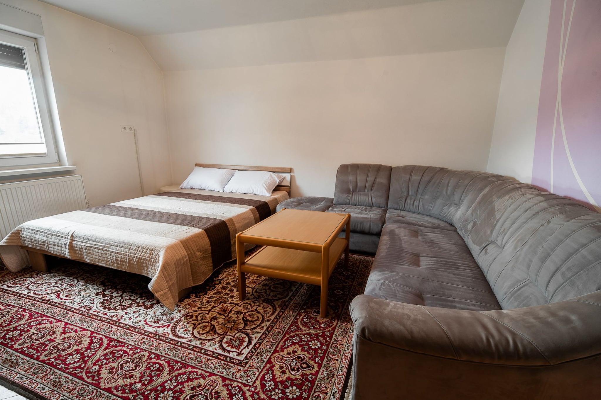 Quiet and Sunny Apartment with Balcony - Two Bedroom Apartment with Balcony