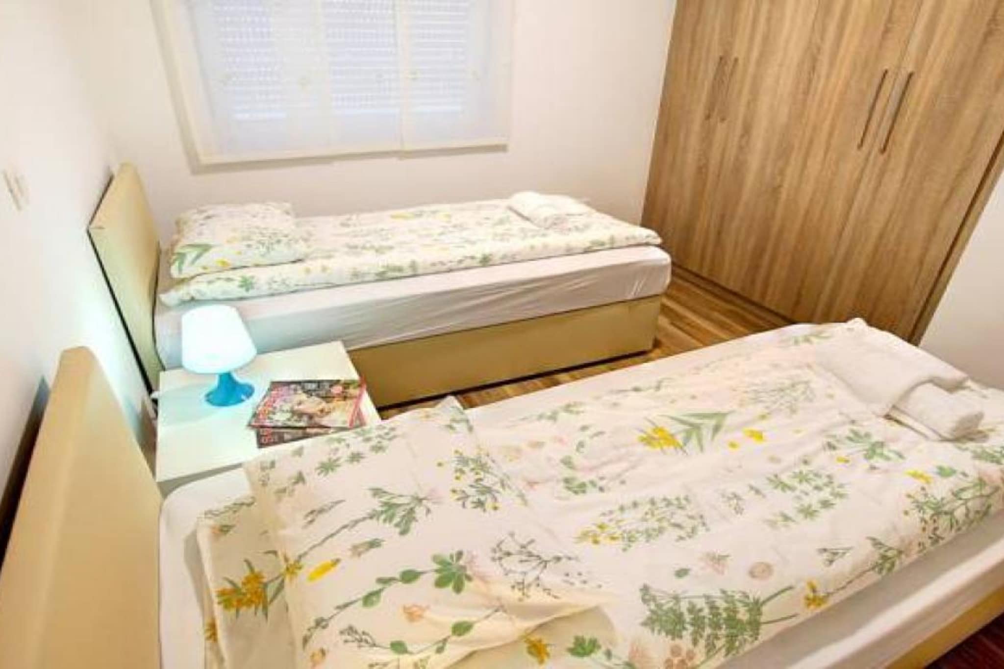 Stylish Retreat with BBQ and Modern Amenities near Terme - Three Bedroom Apartment-Slaapkamer