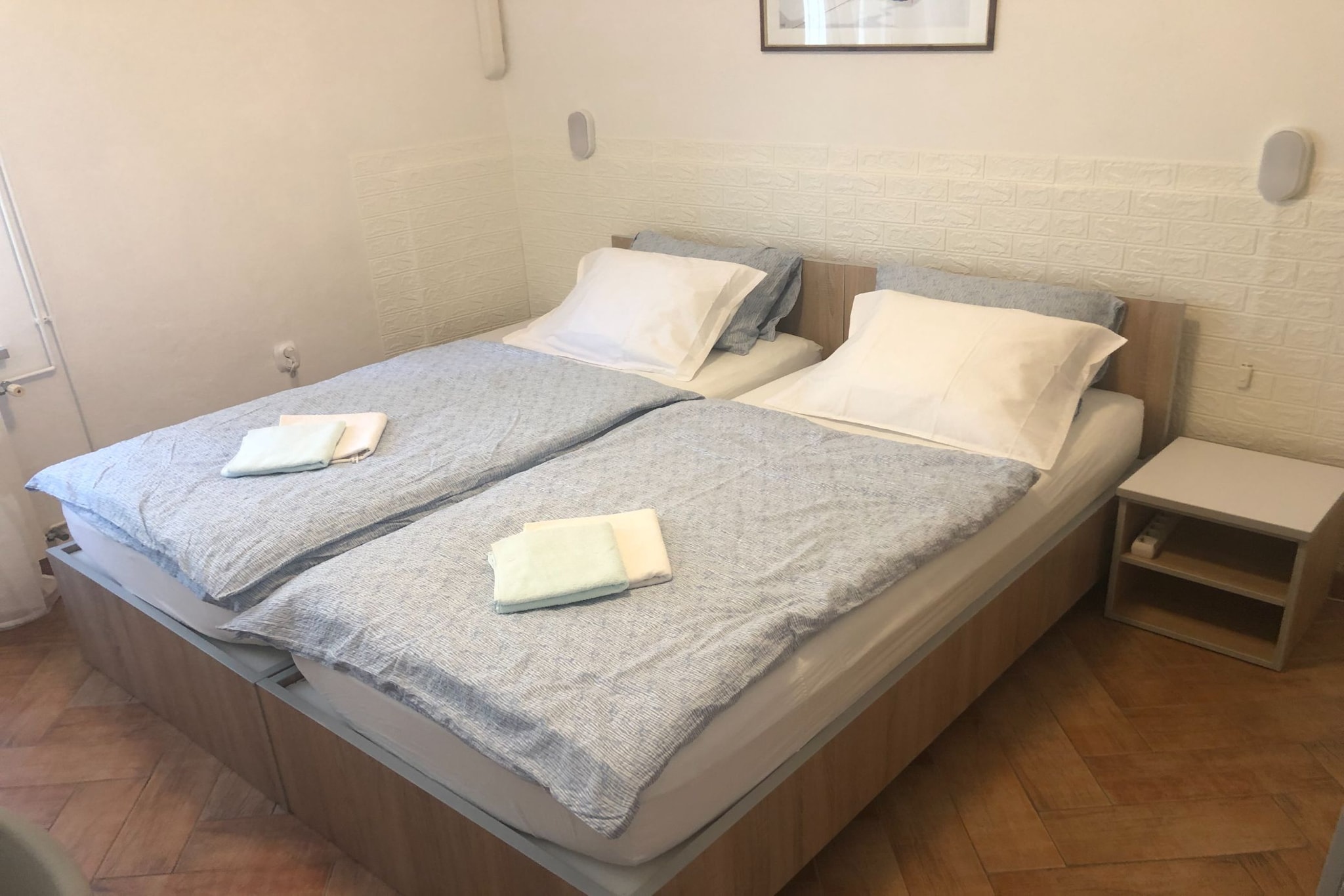 Chic and Stylish Portoroz Apartment with Terrace and Sea View - Two Bedroom Apartment with Terrace and Sea View-Slaapkamer