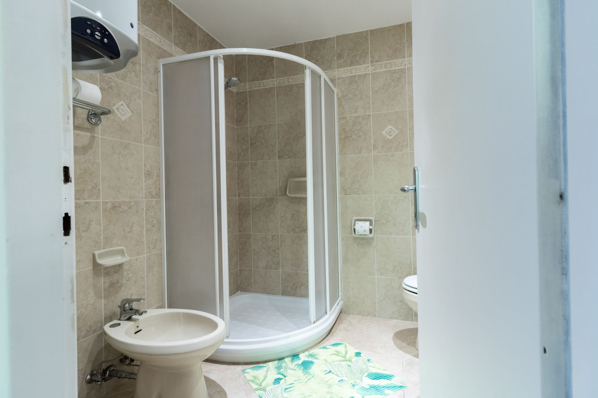 Chic and Stylish Portoroz Apartment with Terrace and Sea View - Two Bedroom Apartment with Terrace and Sea View-Badkamer