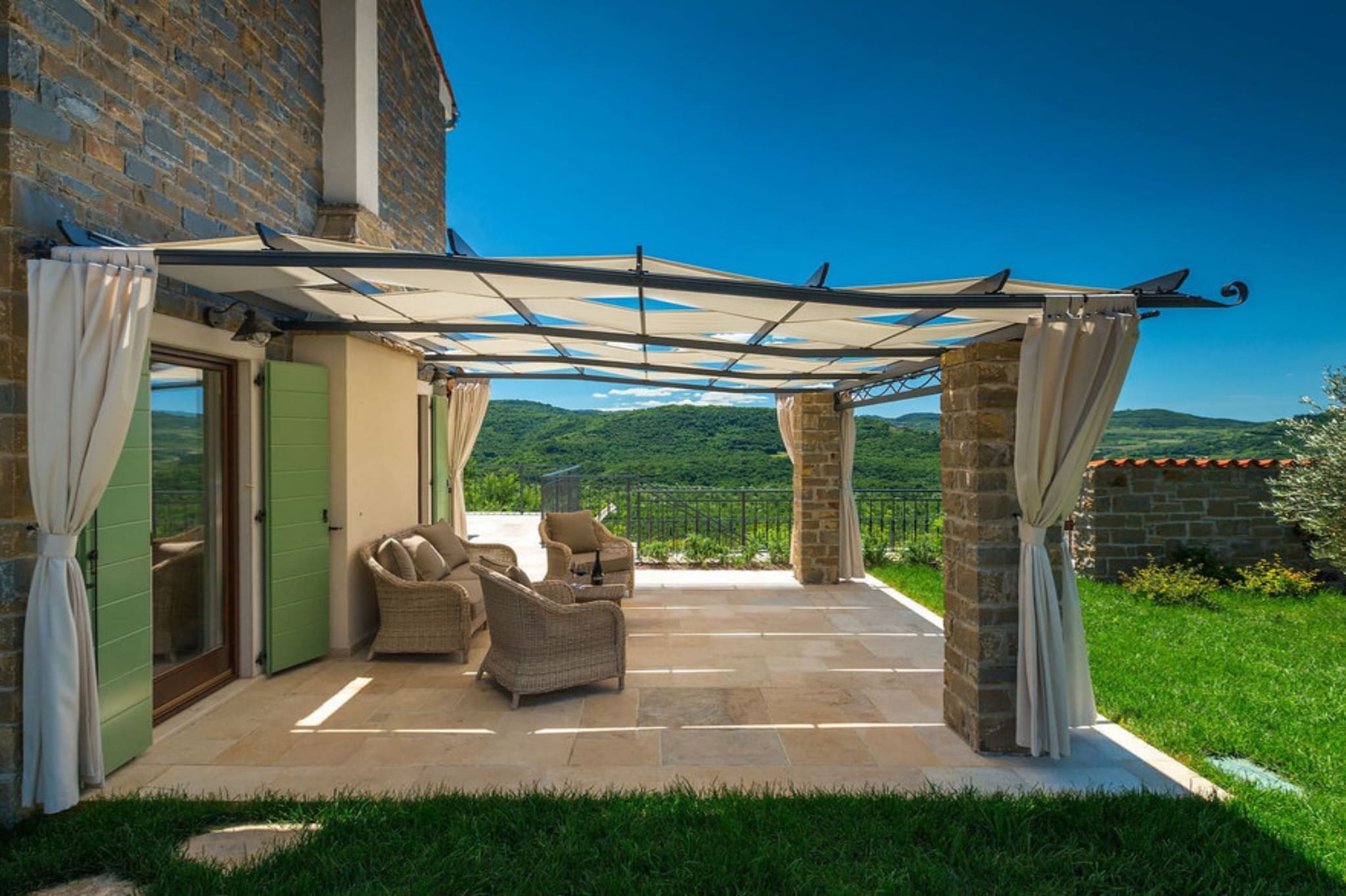 Authentic Villa Banić - Four Bedroom Villa With Pool-Außenbereich