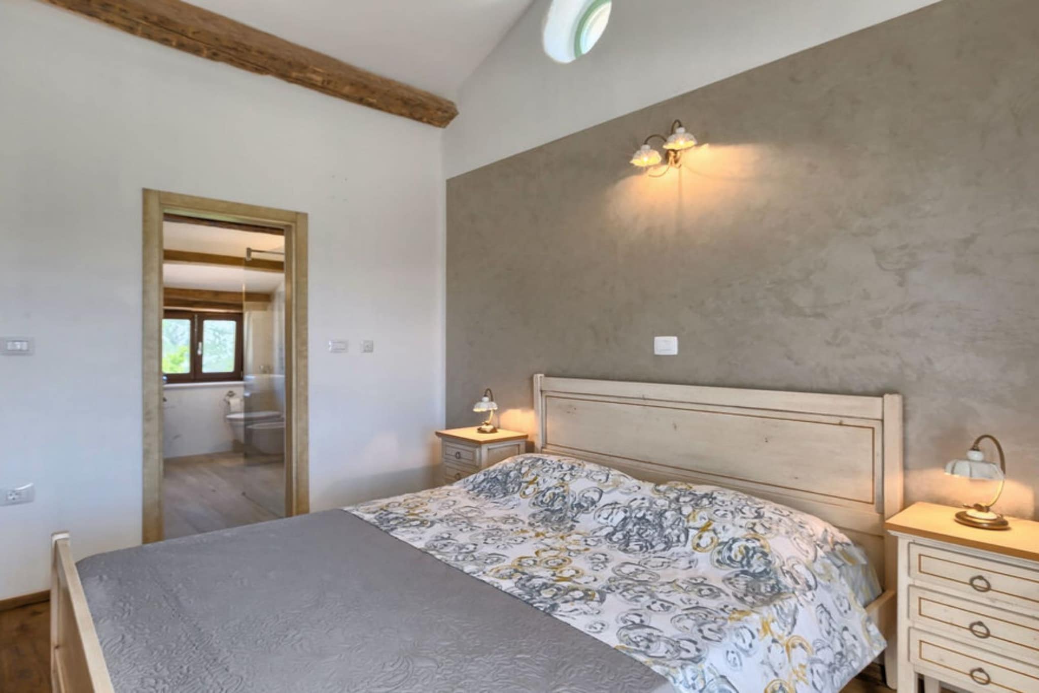 Authentic Villa Banić - Four Bedroom Villa With Pool-Schlafzimmer