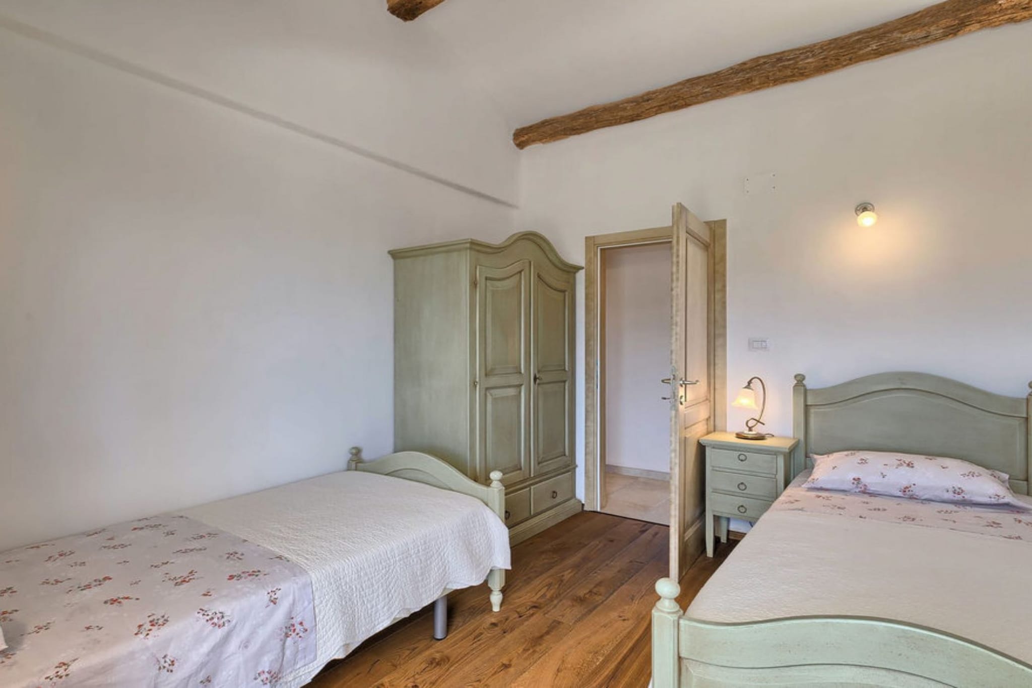 Authentic Villa Banić - Four Bedroom Villa With Pool-Schlafzimmer
