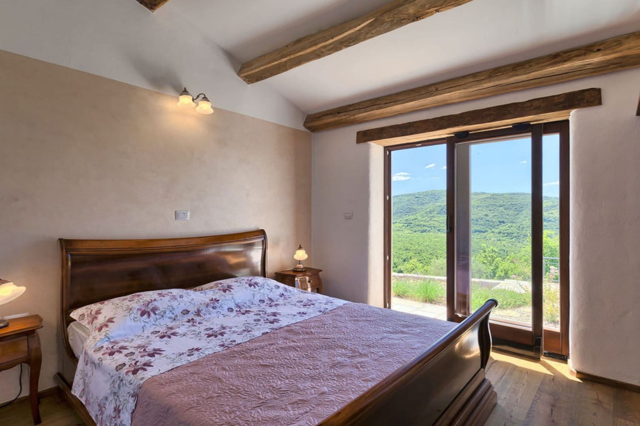 Authentic Villa Banić - Four Bedroom Villa With Pool-Schlafzimmer