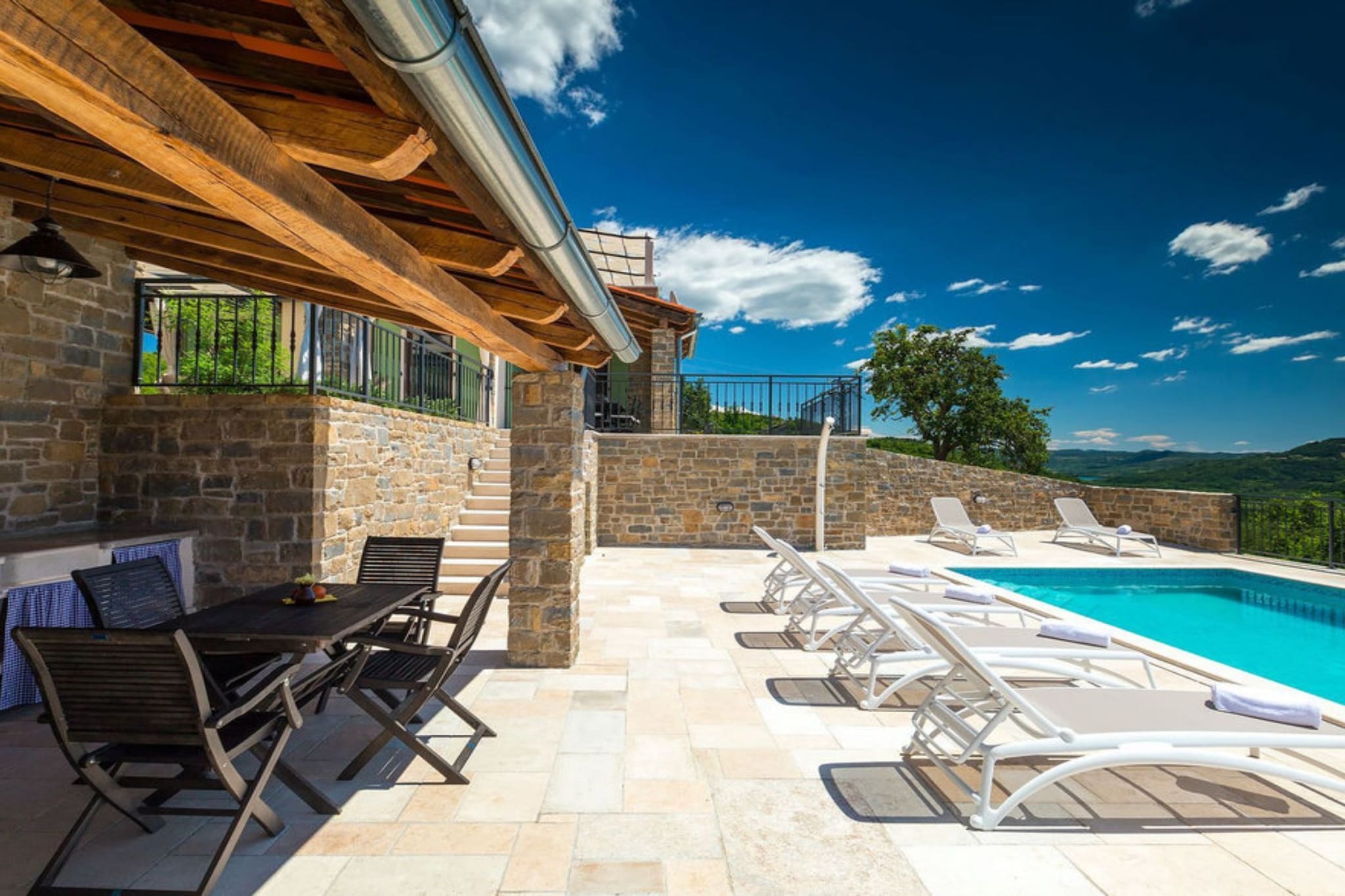 Authentic Villa Banić - Four Bedroom Villa With Pool-Schwimmbad