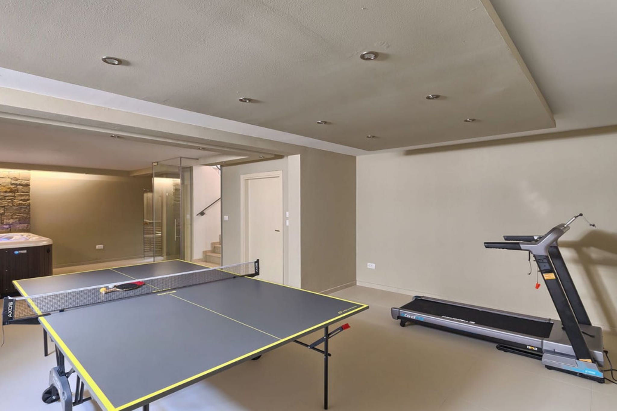 Authentic Villa Banić - Four Bedroom Villa With Pool-Fitnessraum