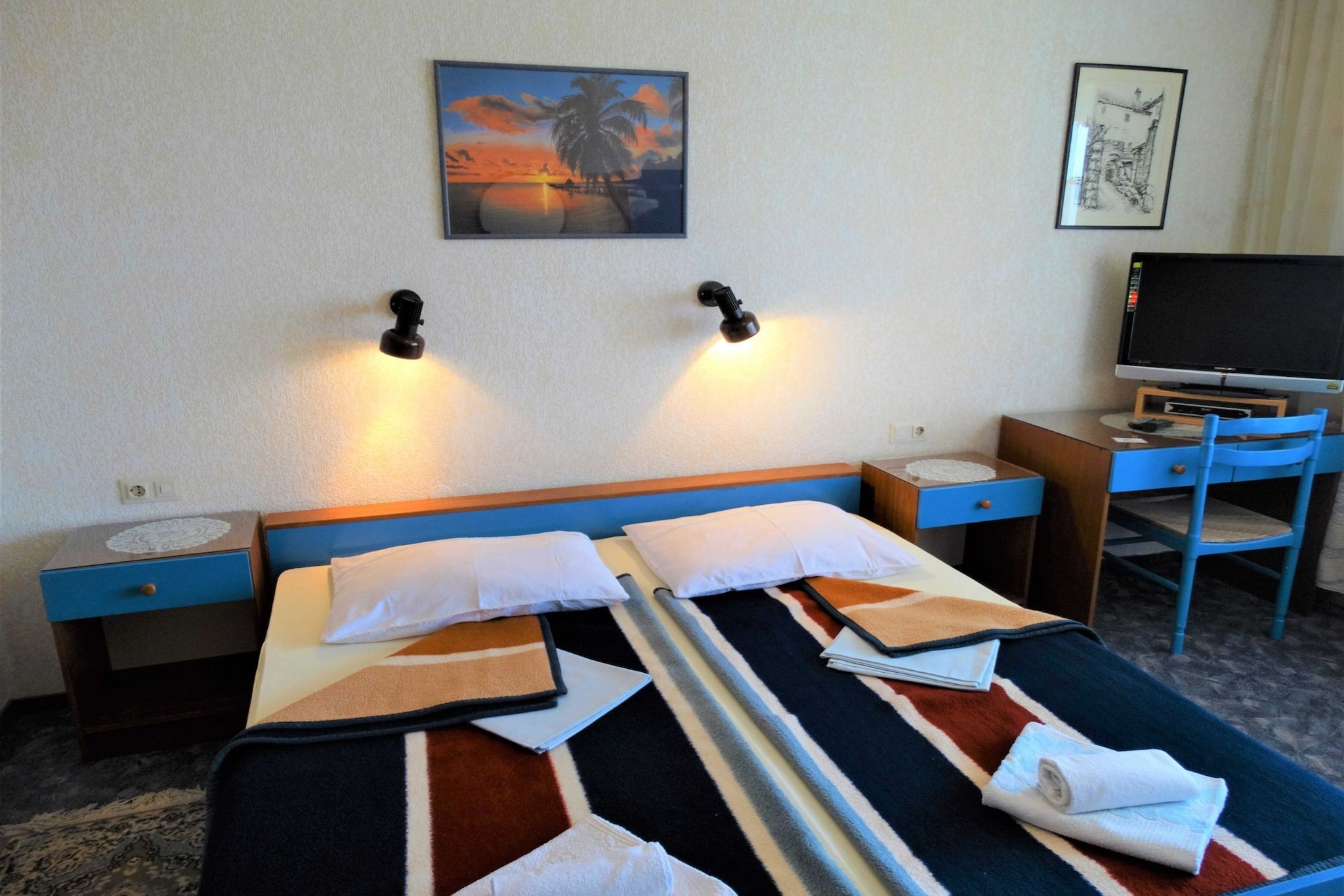 Crikvenica Apartments and Rooms with Sea View - Double Room with Sea View (owner plava)