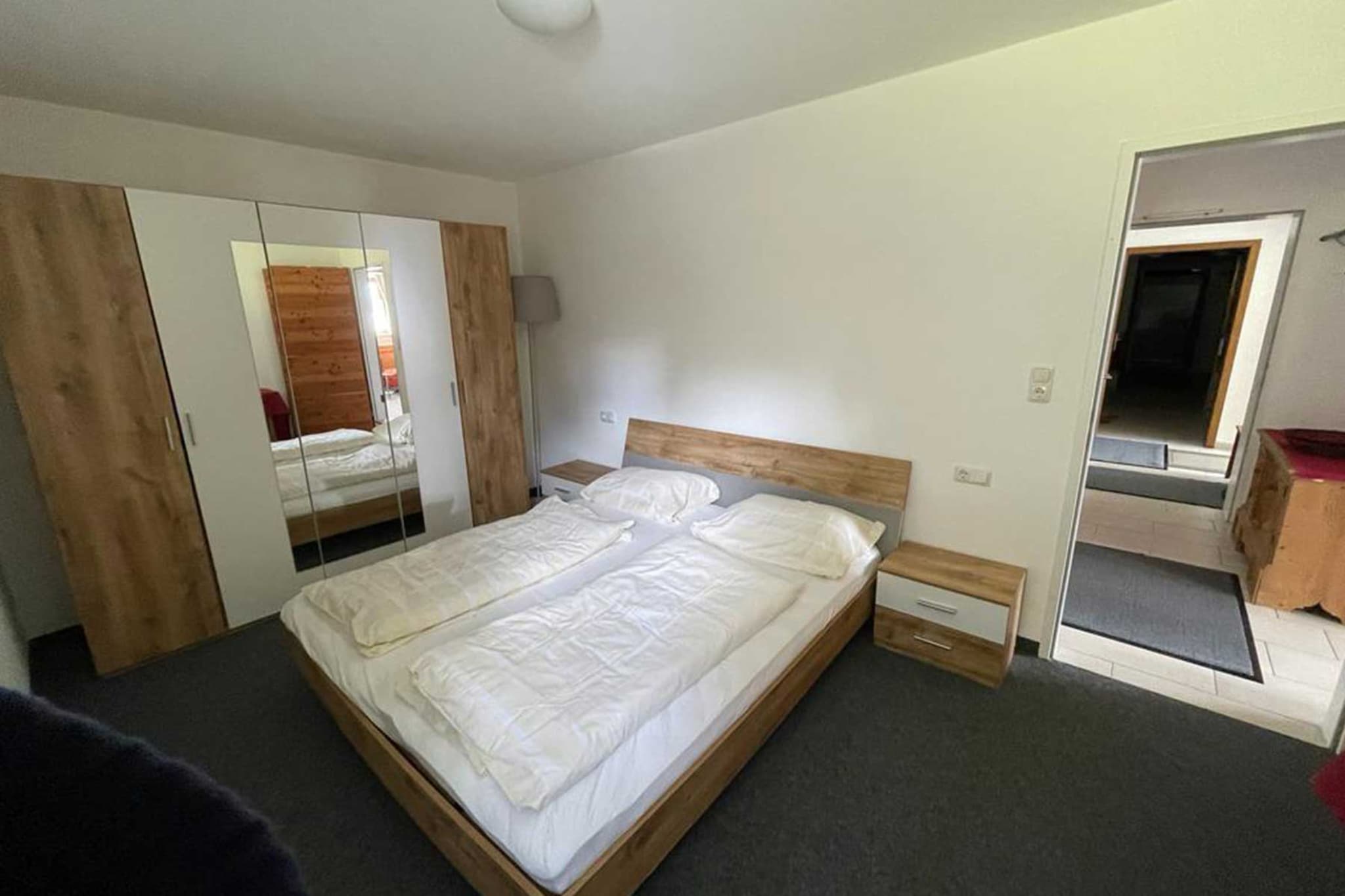 dining room(bunk bed, dining table), open kitchen(cooker(4 ring stoves, ceramic), coffee machine(filter), oven, microwave, fridge), bedroom(double bed), bathroom(bathtub with shower, washbasin, toilet), Internet access, TV, hairdryer