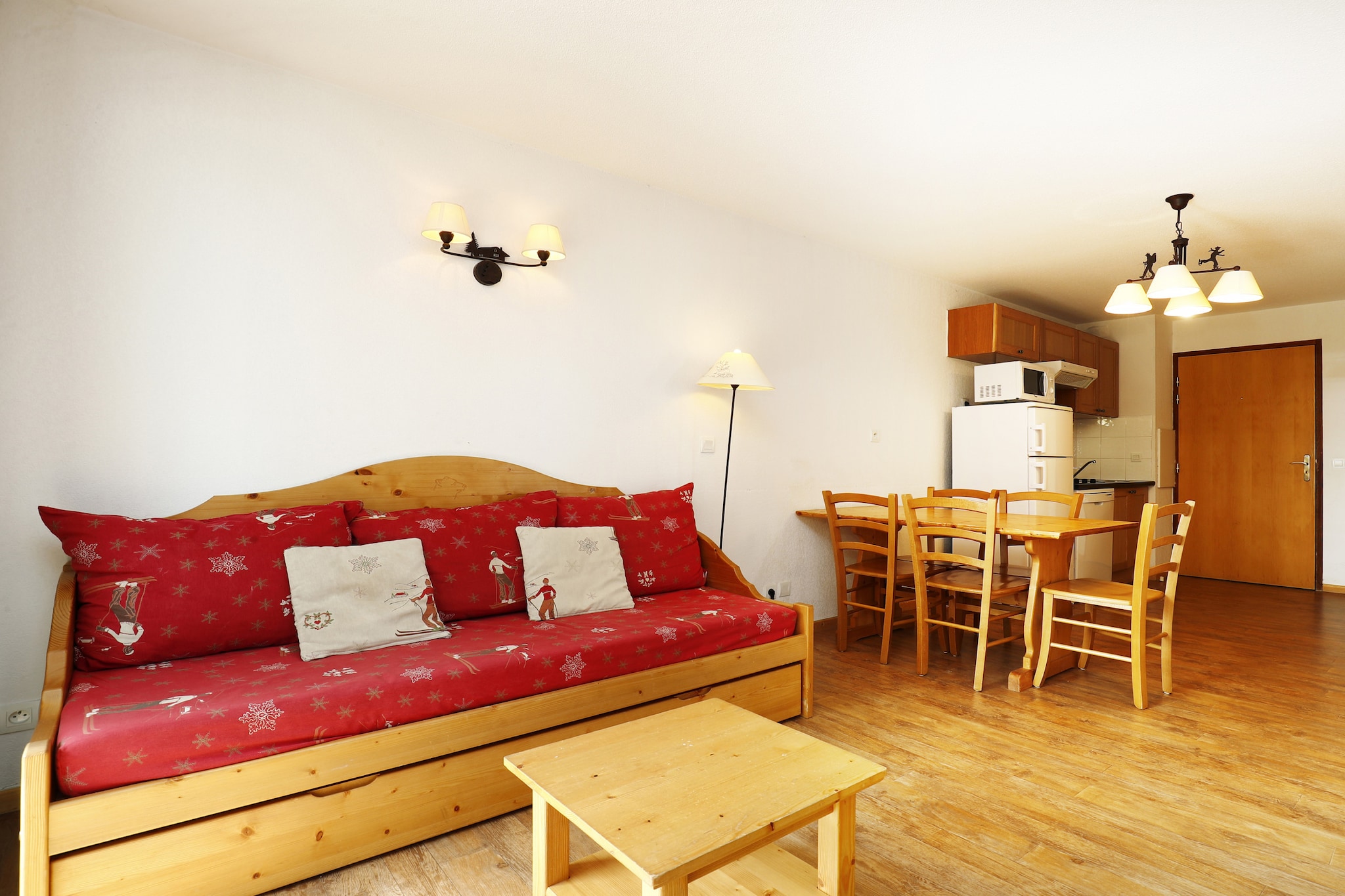 Apartment in Orcières with Ski Slope Access