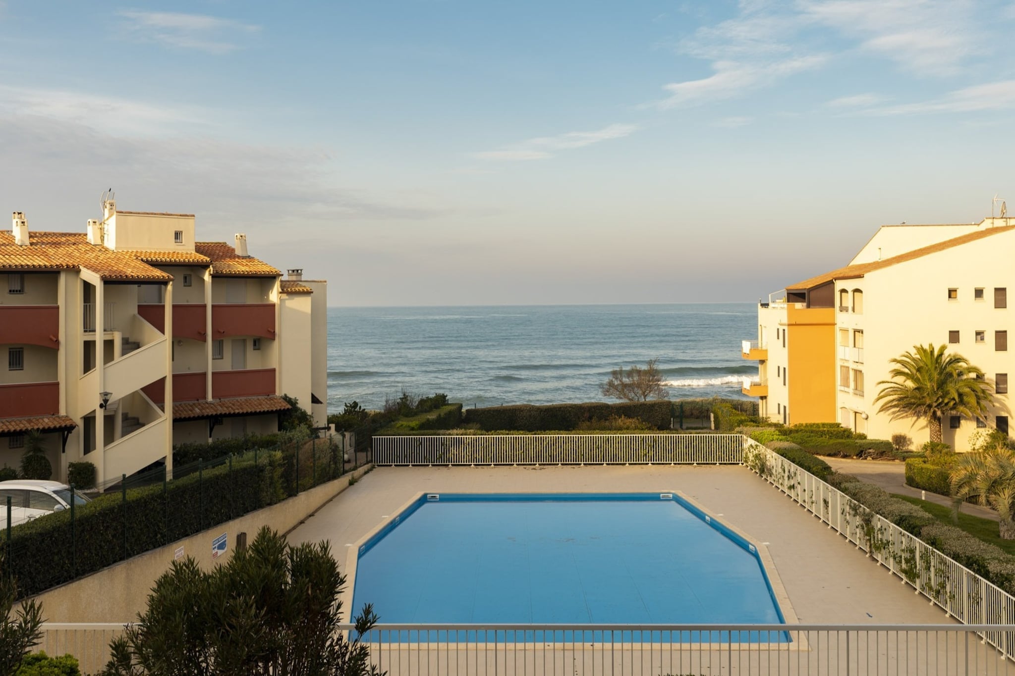 This spacious 50 m² studio in Agde offers a cozy and convenient retreat for up to four guests. Located just 100 meters from the sandy beach and 200 meters from a supermarket, it’s perfect for families or couples seeking a relaxing coastal escape. The peaceful, family-friendly neighborhood provides easy access to local cafés, markets, and seaside attractions, making it an ideal base for both leisure and exploration.

The studio features a private terrace with outdoor furniture, perfect for enjoying morning coffee or evening meals in the fresh air. Guests can also take advantage of the communal swimming pool for a refreshing dip. Inside, the living space includes a TV for entertainment and a well-equipped kitchen with a refrigerator, microwave, dishwasher, coffee machine, and all necessary utensils for preparing meals with ease.

With its prime location and thoughtful amenities, this studio blends comfort and convenience in a charming seaside setting. Whether you're lounging by the pool, strolling to the beach, or exploring the vibrant town of Agde, this accommodation offers everything needed for a memorable and stress-free holiday.