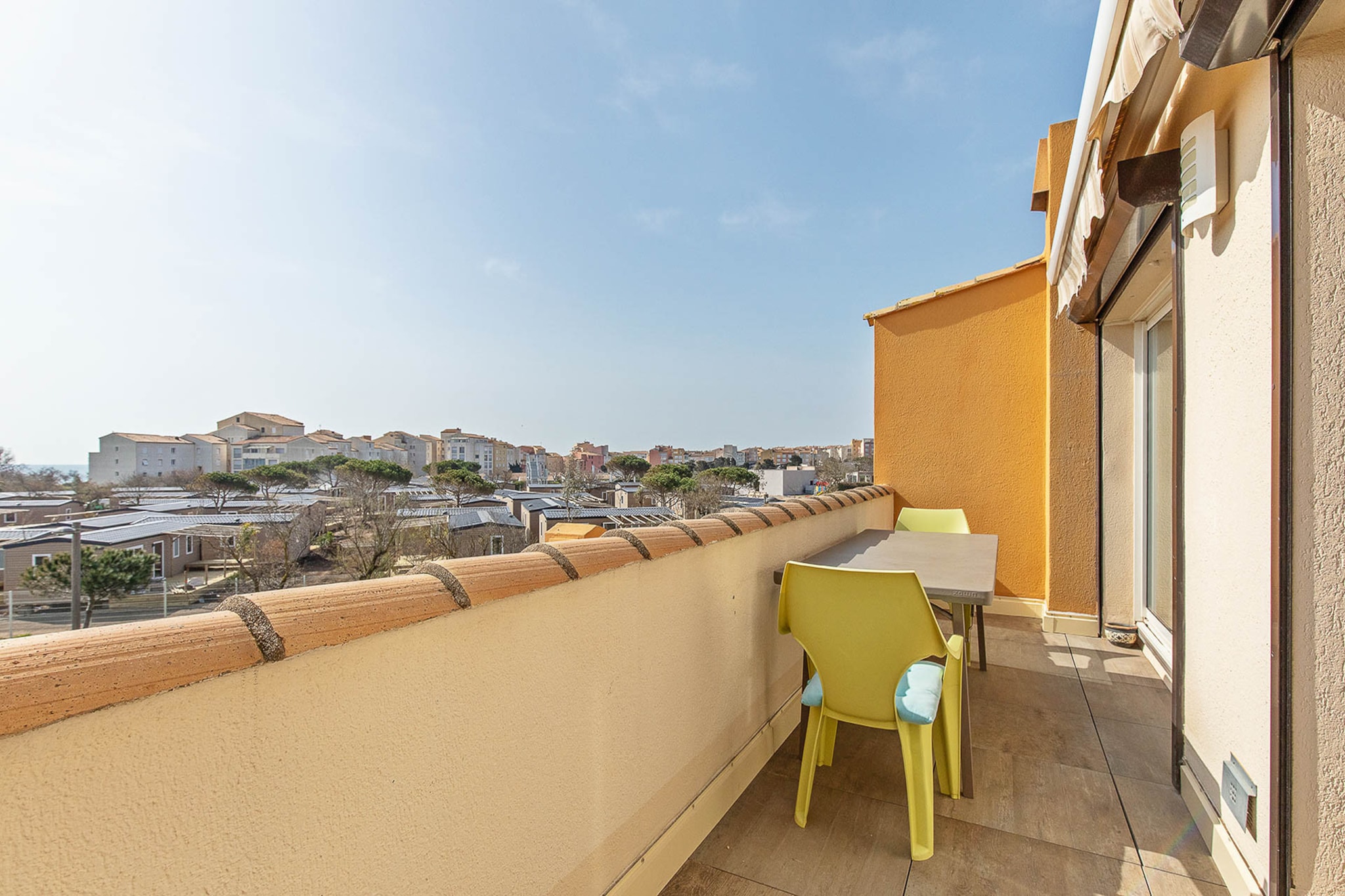 Living room(double sofa bed, TV), Kitchen(electric kettle, toaster, coffee machine, microwave, dishwasher, fridge, freezer, dishes and cutlery), bedroom(single bed, single bed), bedroom(double bed), bathroom(shower, hairdryer), Garden Furniture , washing machine, terrace, parking, iron
