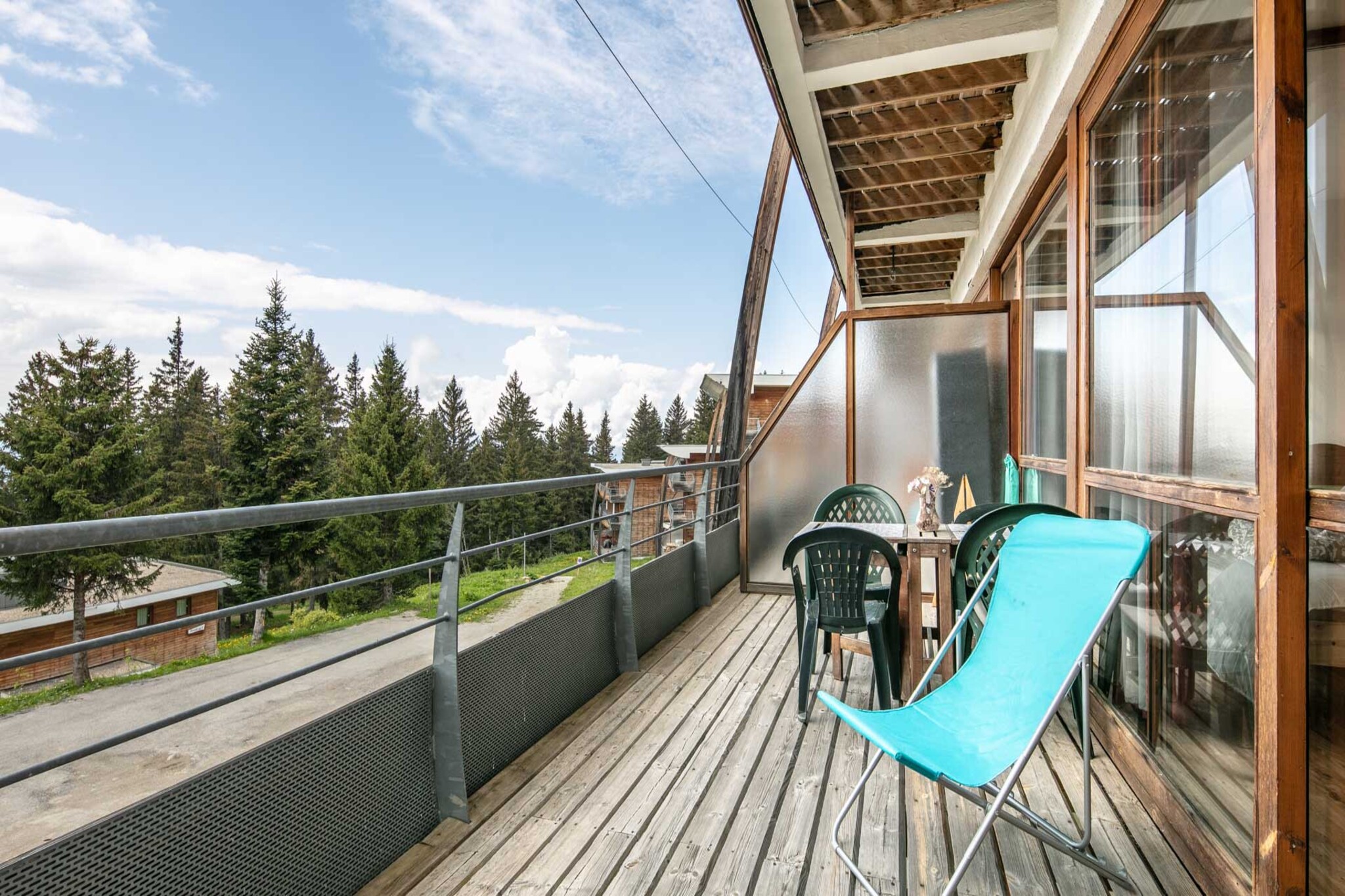 Living room(single bed, double bed, double sofa bed, TV, DVD player), Kitchen(electric kettle, toaster, coffee machine, oven, microwave, dishwasher, fridge, freezer, dishes and cutlery), bathroom(bath tub), Garden Furniture , terrace, parking, hairdryer