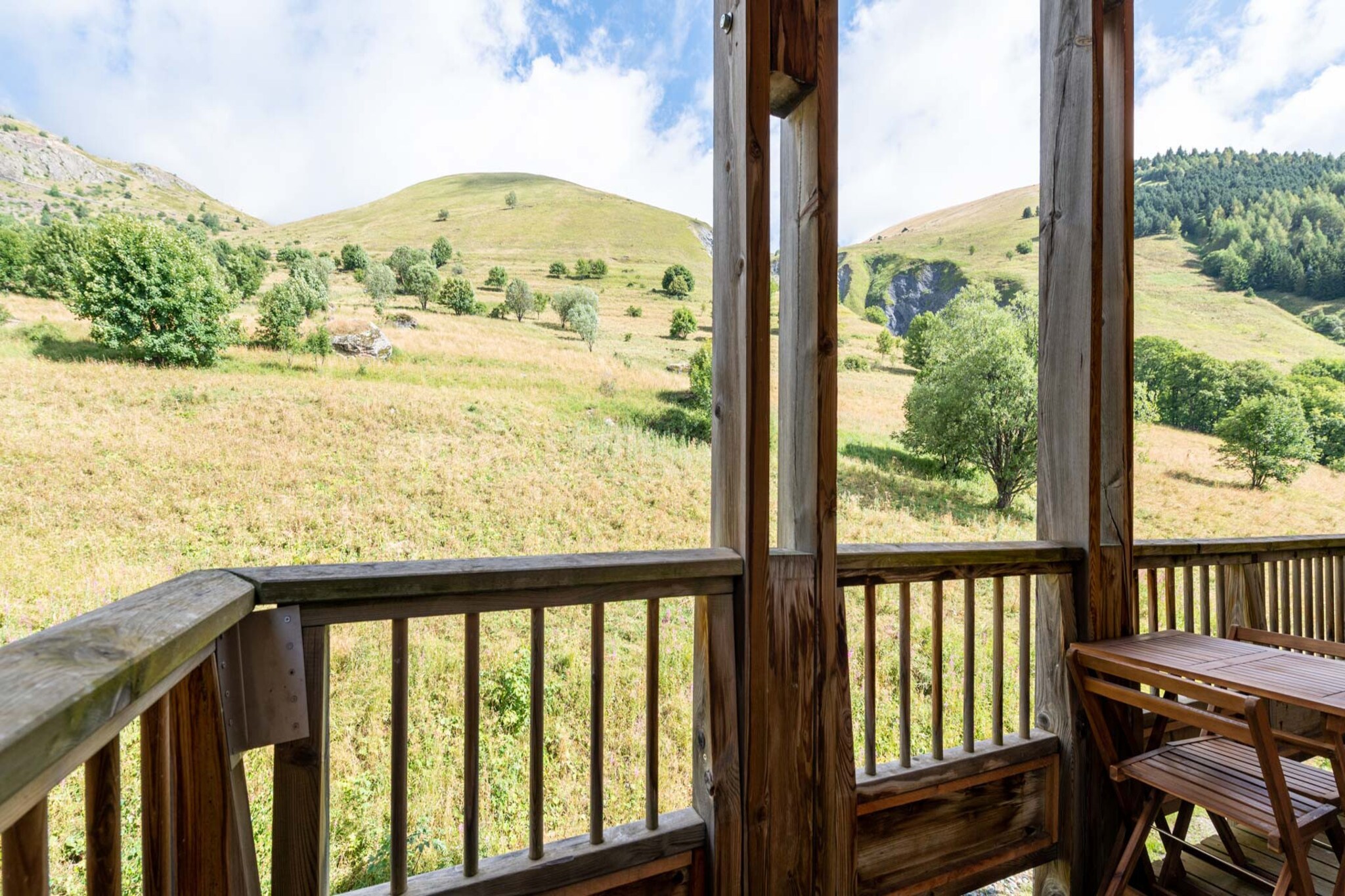 Living room(double sofa bed), Kitchen(electric kettle, toaster, coffee machine, microwave, fridge, freezer, dishes and cutlery), bedroom(single sofa bed), bathroom(shower), Garden Furniture , TV, balcony, parking, swimming pool(shared with other guests), hairdryer