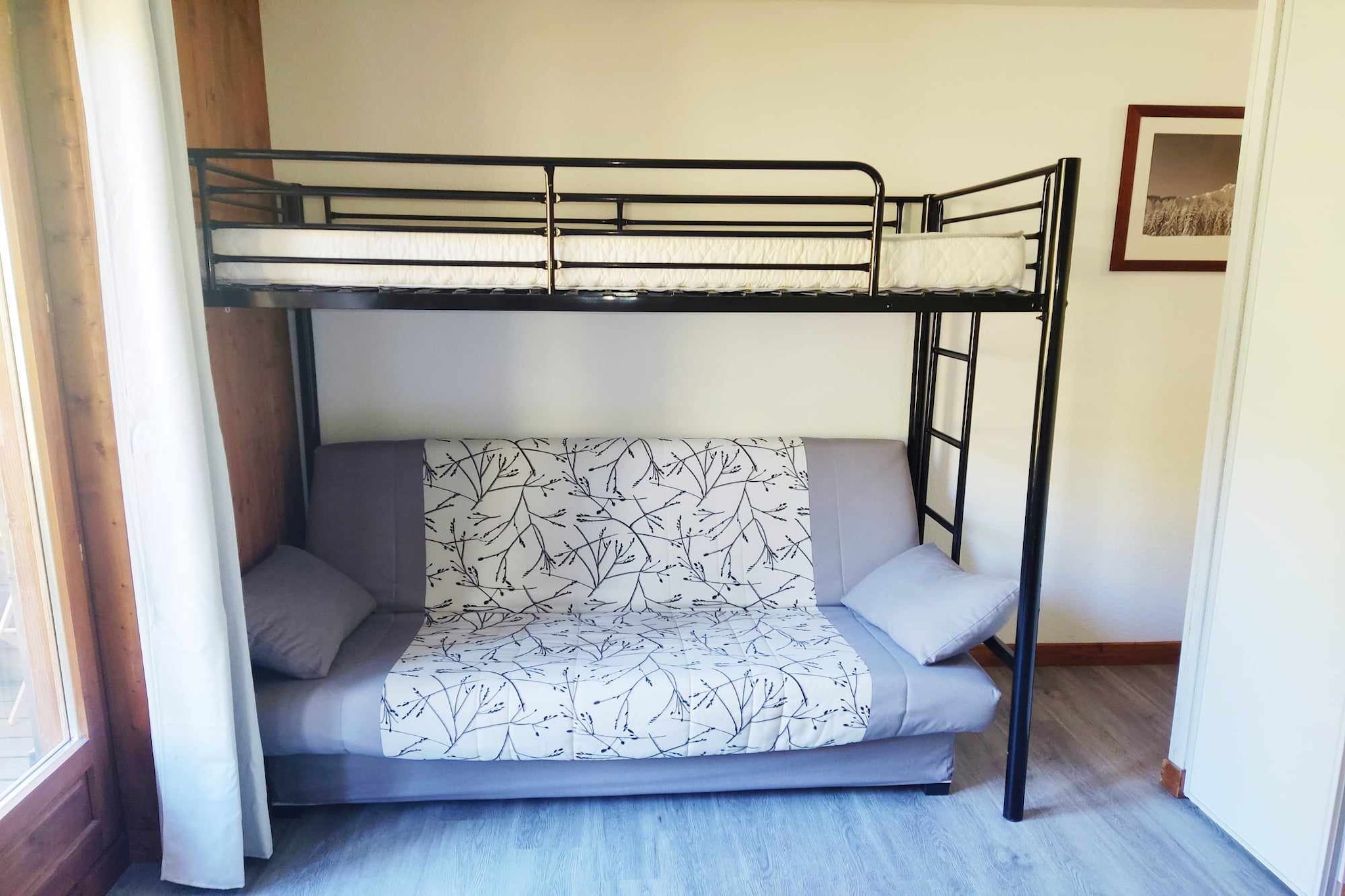 This charming 19 mÂ² studio in Saint-Sorlin-d'Arves offers a cozy and well-equipped retreat for up to three guests. Nestled in a peaceful, family-friendly zone with breathtaking mountain views, itâ€™s the perfect base for both relaxation and adventure in the heart of the Alps. Just 500 meters from the ski resort and supermarket, guests enjoy easy access to winter sports, local amenities, and scenic hiking trails year-round.

The studio includes a private balcony with outdoor furniture, ideal for soaking in the alpine air. After a day of exploration, unwind in the communal heated swimming pool or relax indoors with a TV and warm gas heating. Open-air parking adds convenience to your stay.

The modern kitchen features a refrigerator, microwave, coffee machine, and all essential utensilsâ€”perfect for preparing meals with ease. A hair dryer is also provided for added comfort. Whether you're here to ski, hike, or simply recharge, this studio offers everything needed for a memorable mountain escape.