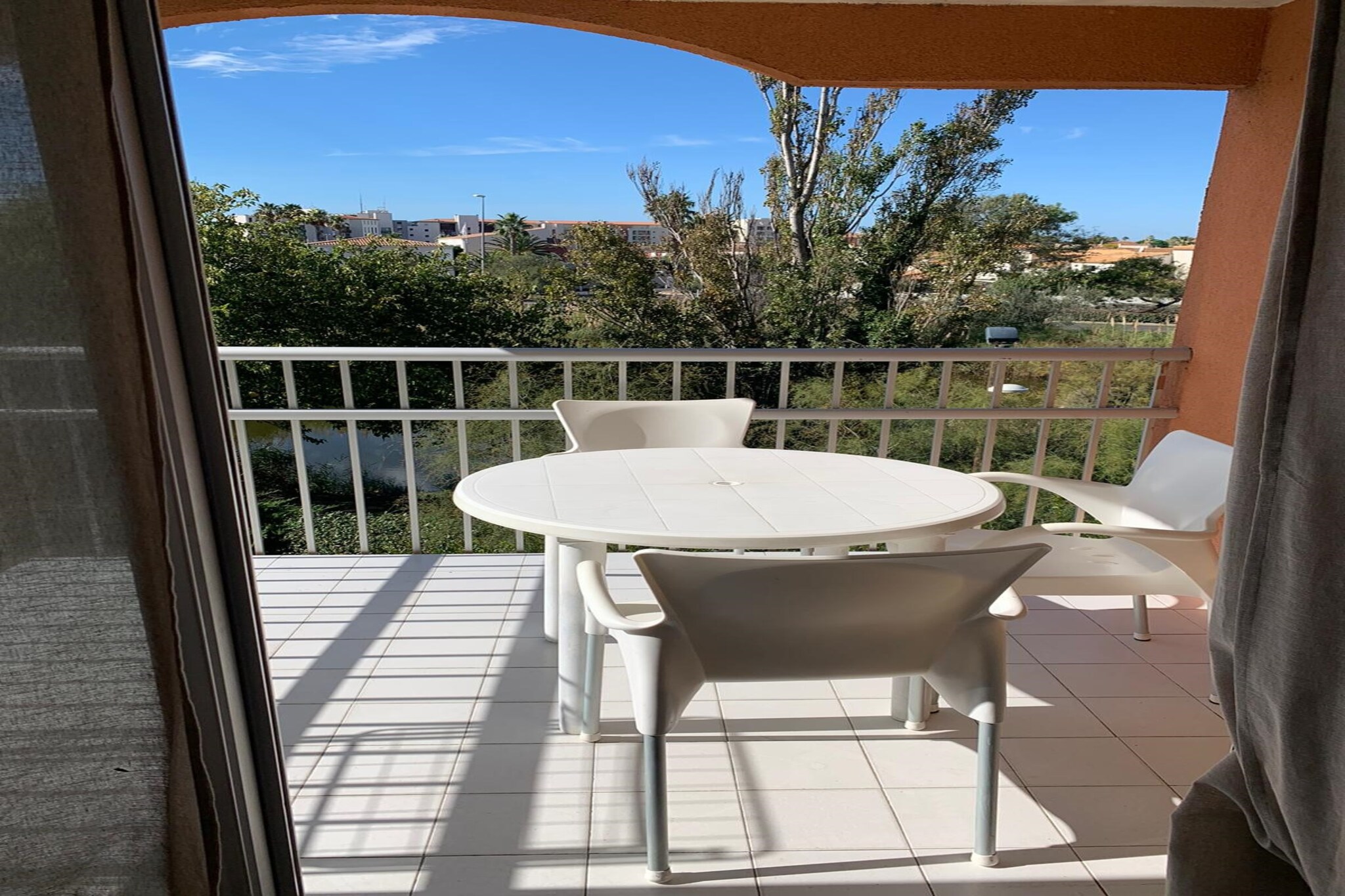 Living room(single sofa bed, single sofa bed), Kitchen(coffee machine, microwave, fridge, dishes and cutlery), bedroom(single bed, single bed), bathroom(shower), Garden Furniture , balcony, parking, swimming pool(shared with other guests)