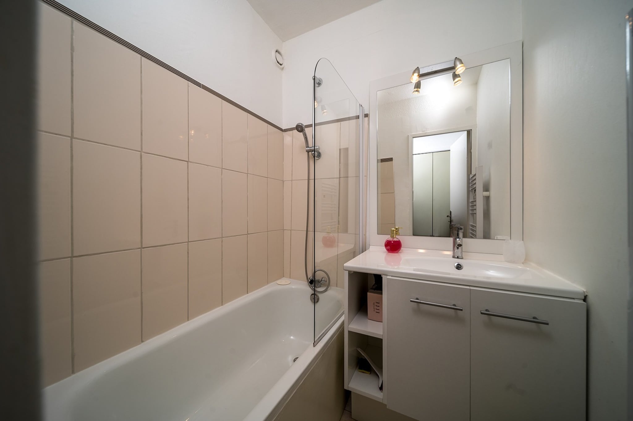 LES TERRASSES DE LA FOUX N°291 - ST4-Badkamer
