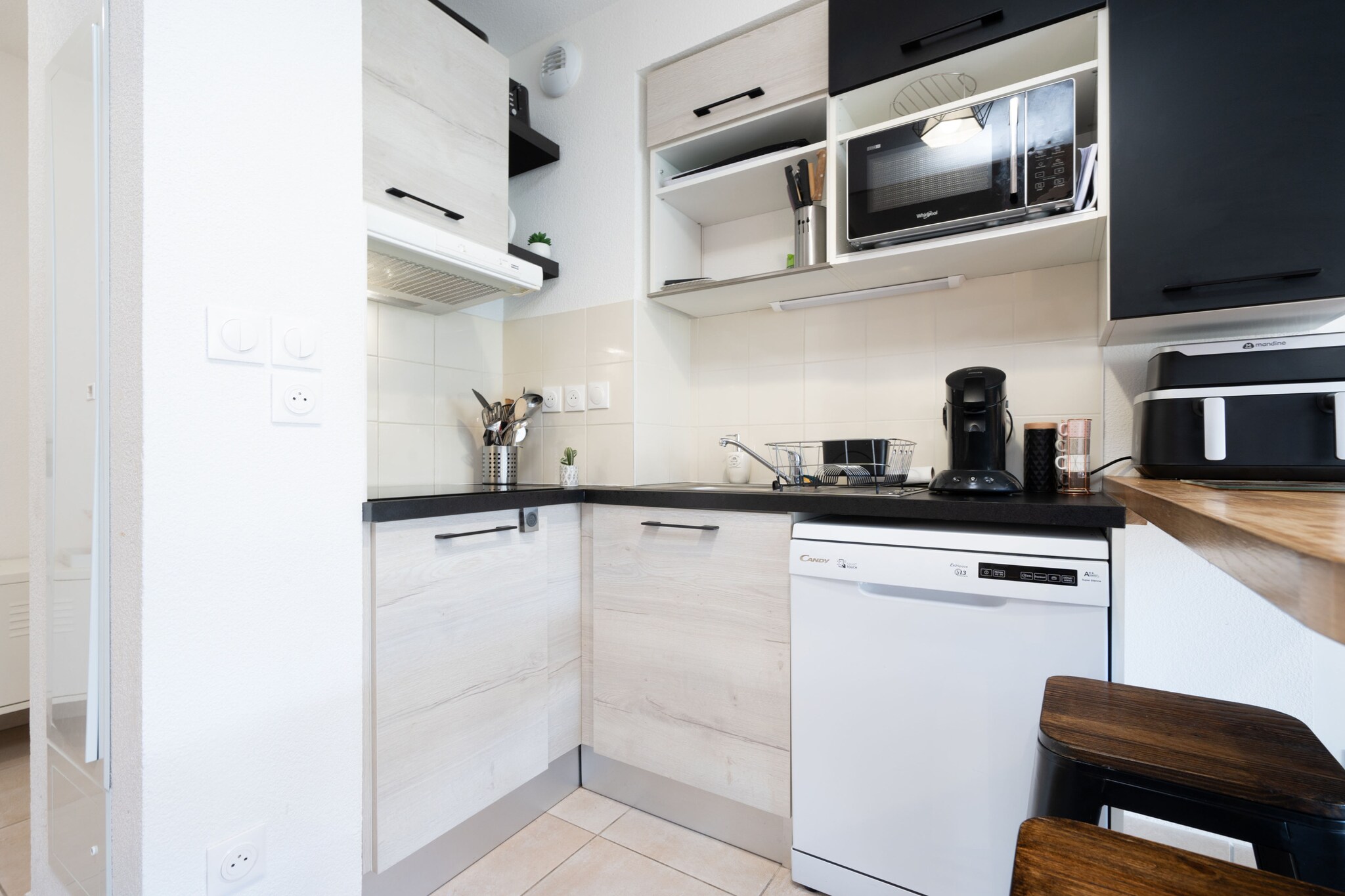 Bright Villa by the Valras Sea