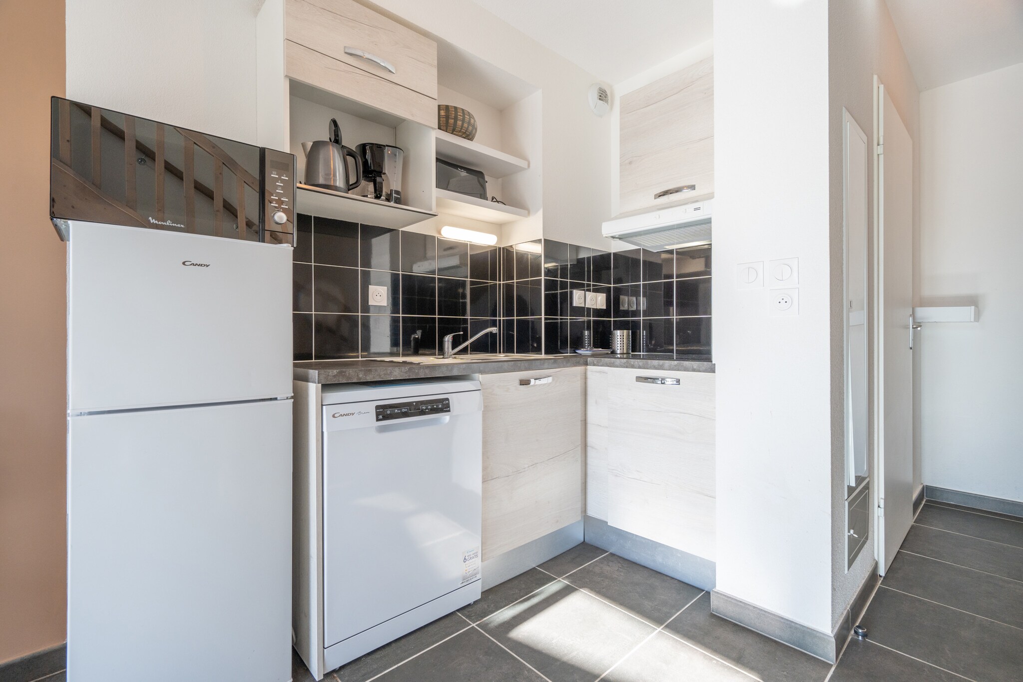 Bright Villa Stay in Sérignan