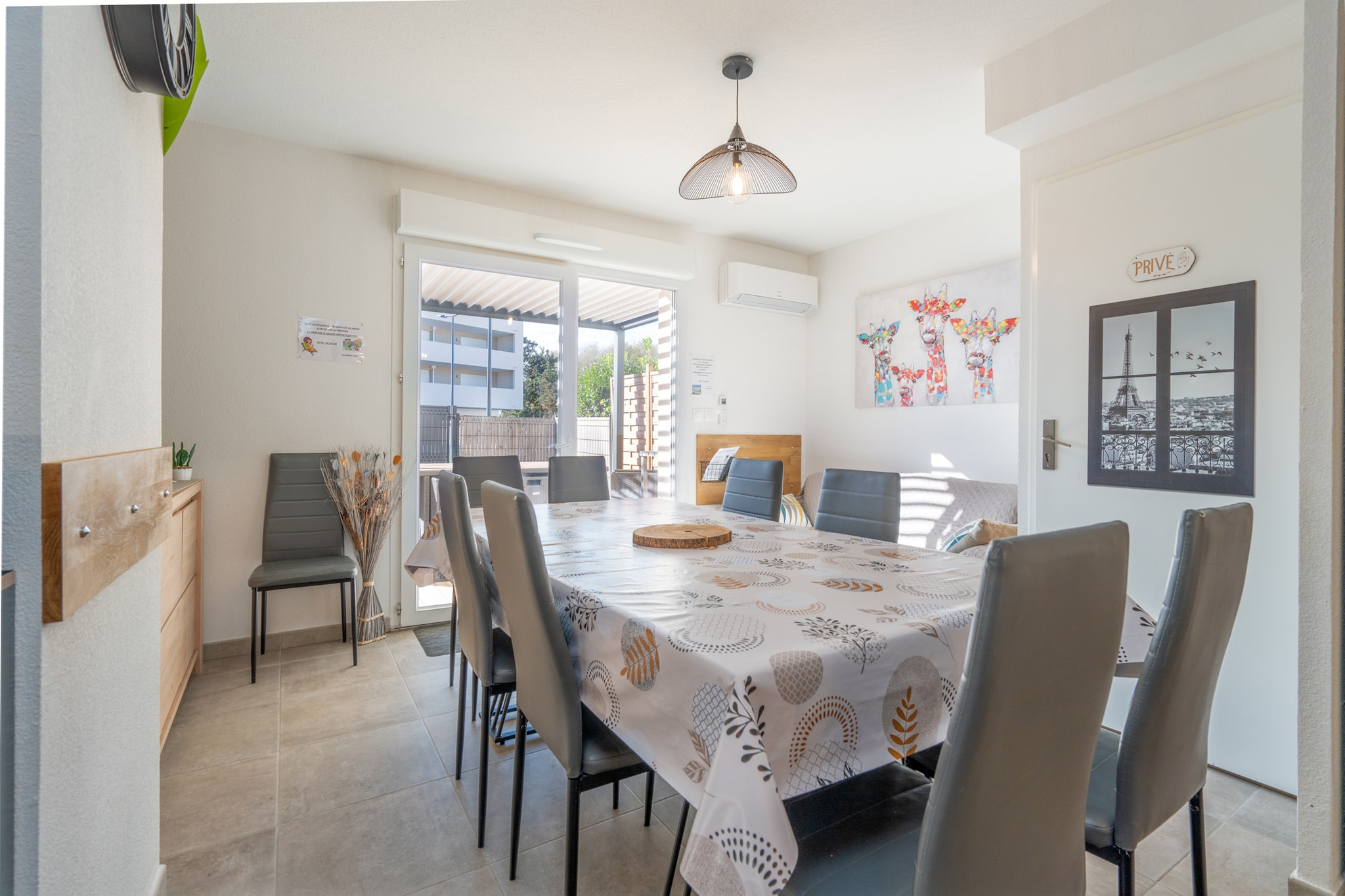 Living room(double sofa bed, TV), Kitchen(electric kettle, toaster, coffee machine, oven, microwave, dishwasher, fridge, dishes and cutlery), bedroom(single bed, single bed, TV), bedroom(double bed), bedroom(Queen Bed), bedroom(double bed), bathroom(shower), bathroom(shower), Internet access, Garden Furniture , washing machine, terrace, parking, swimming pool(shared with other guests), hairdryer