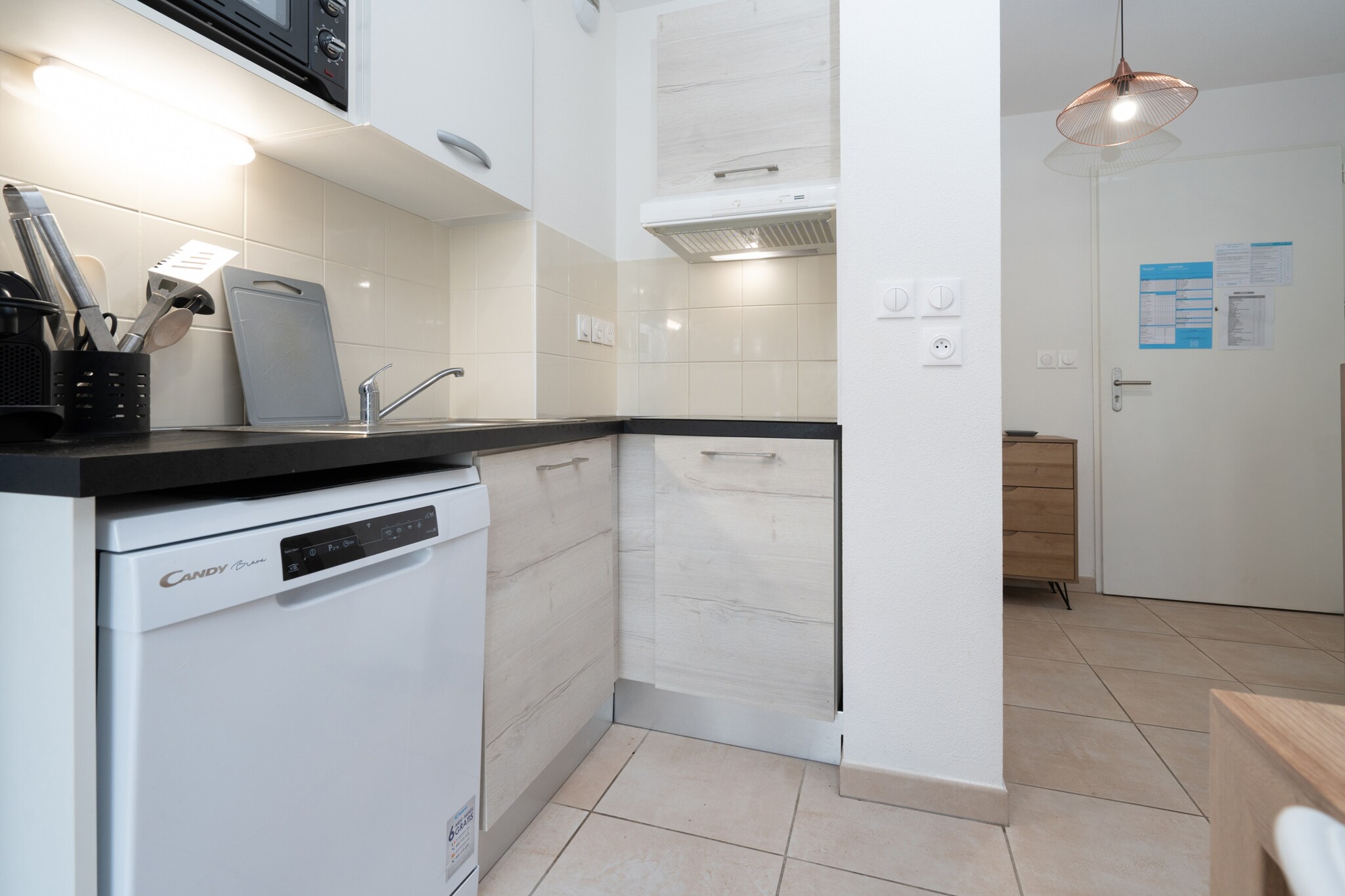 Living room(double sofa bed, TV), Kitchen(electric kettle, toaster, coffee machine, microwave, dishwasher, fridge, dishes and cutlery), bedroom(bunk bed), bedroom(double bed), bathroom(shower), Garden Furniture , terrace, garden, parking, swimming pool(shared with other guests)