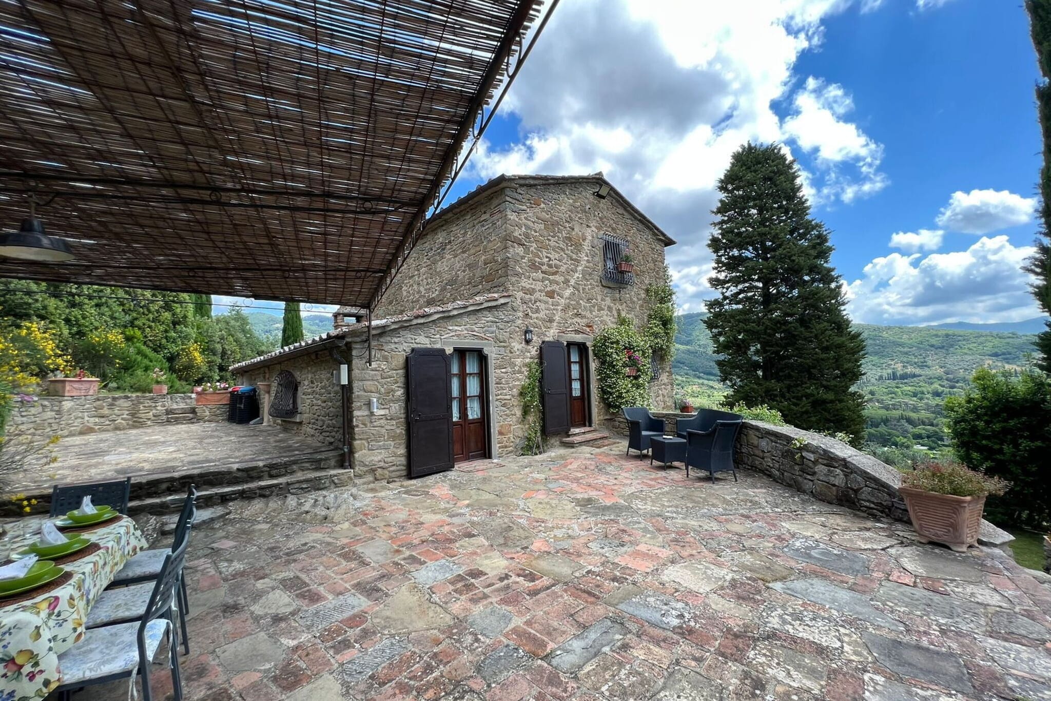 Exterior Summer