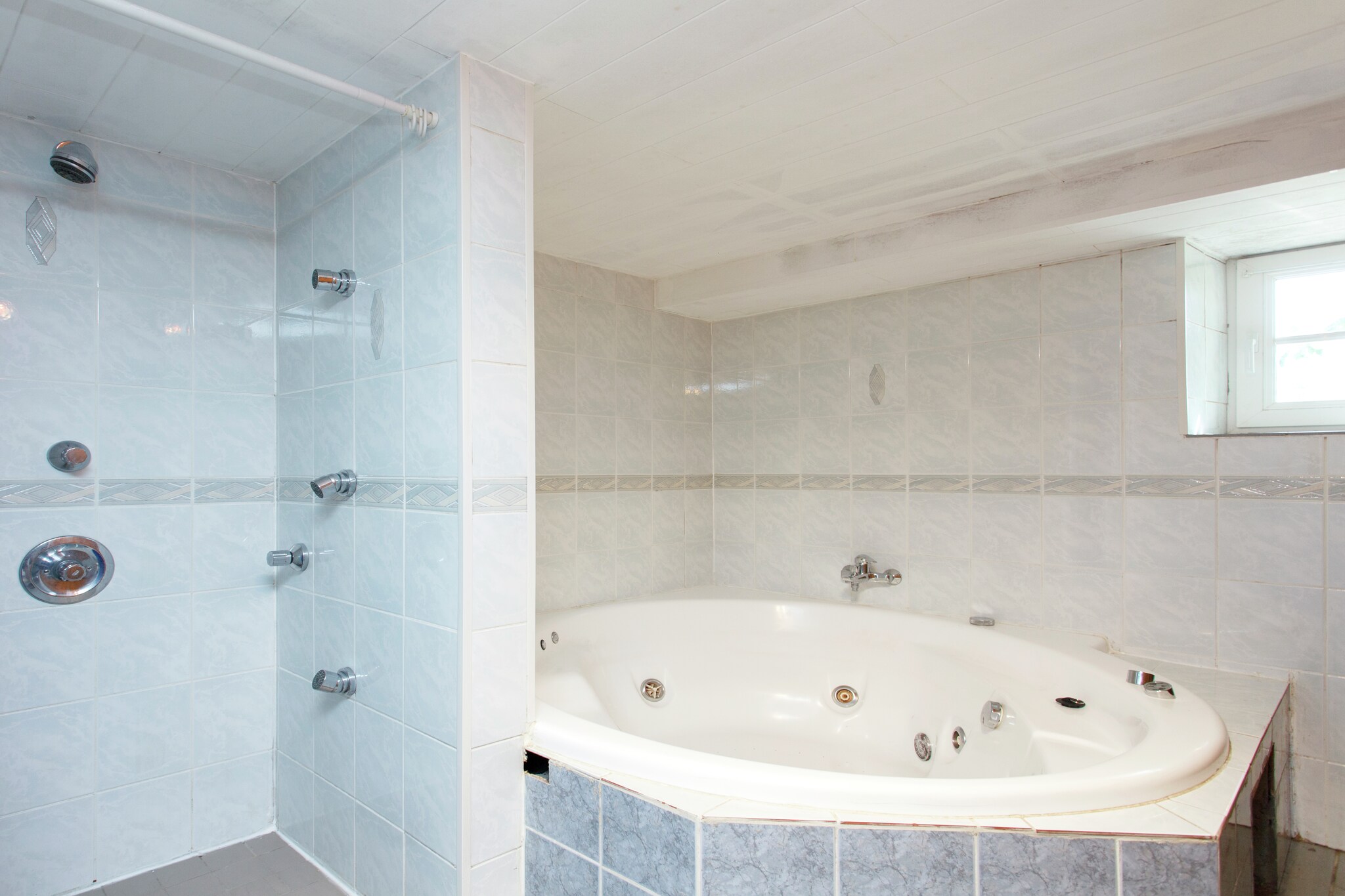 Vakantiehuis Brisy-Gouvy max. 15 personen 1 huisdier 6 slaapkamers sauna #26