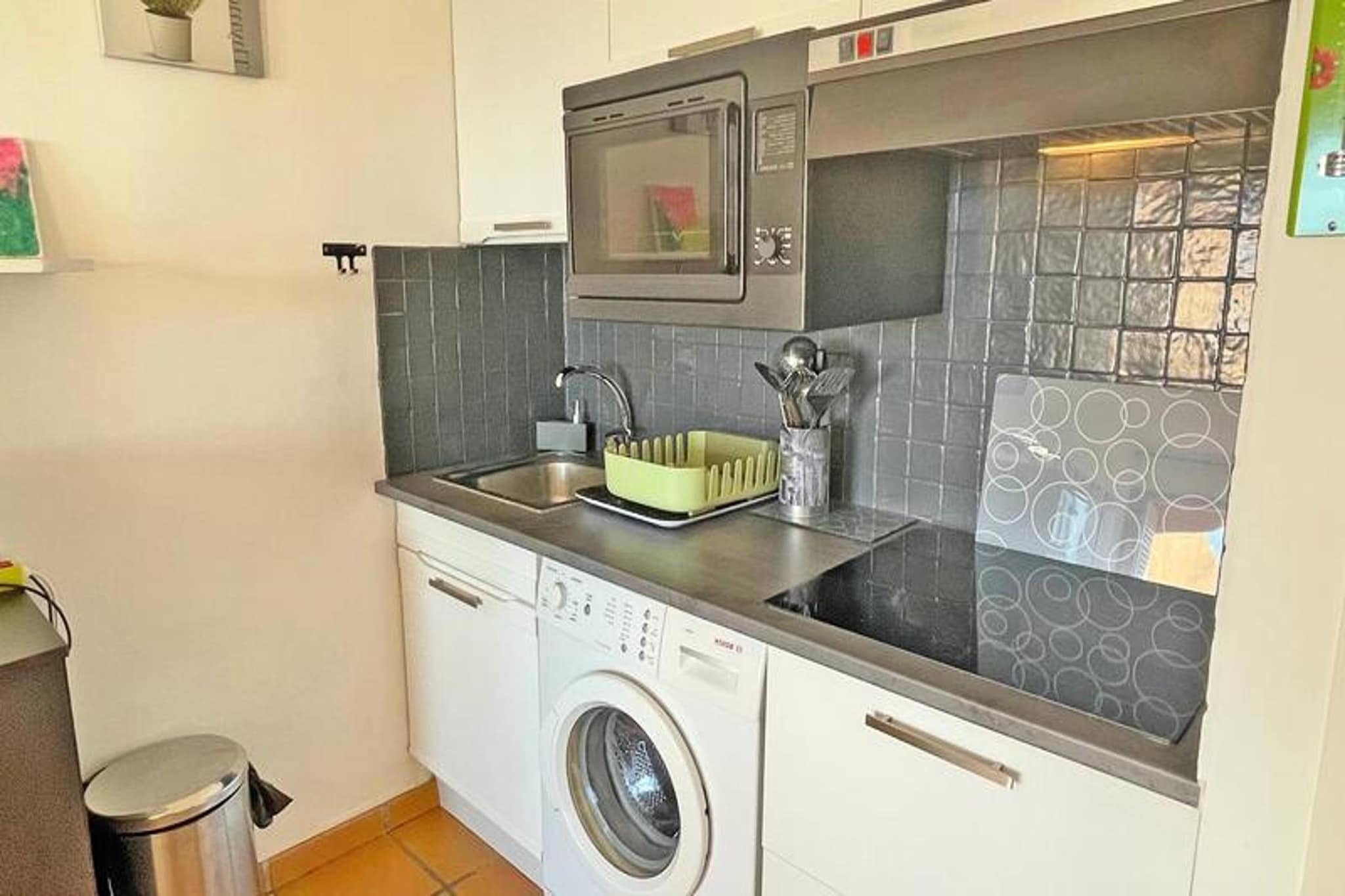 Résidence Le Clos De La Madrague-Kitchen