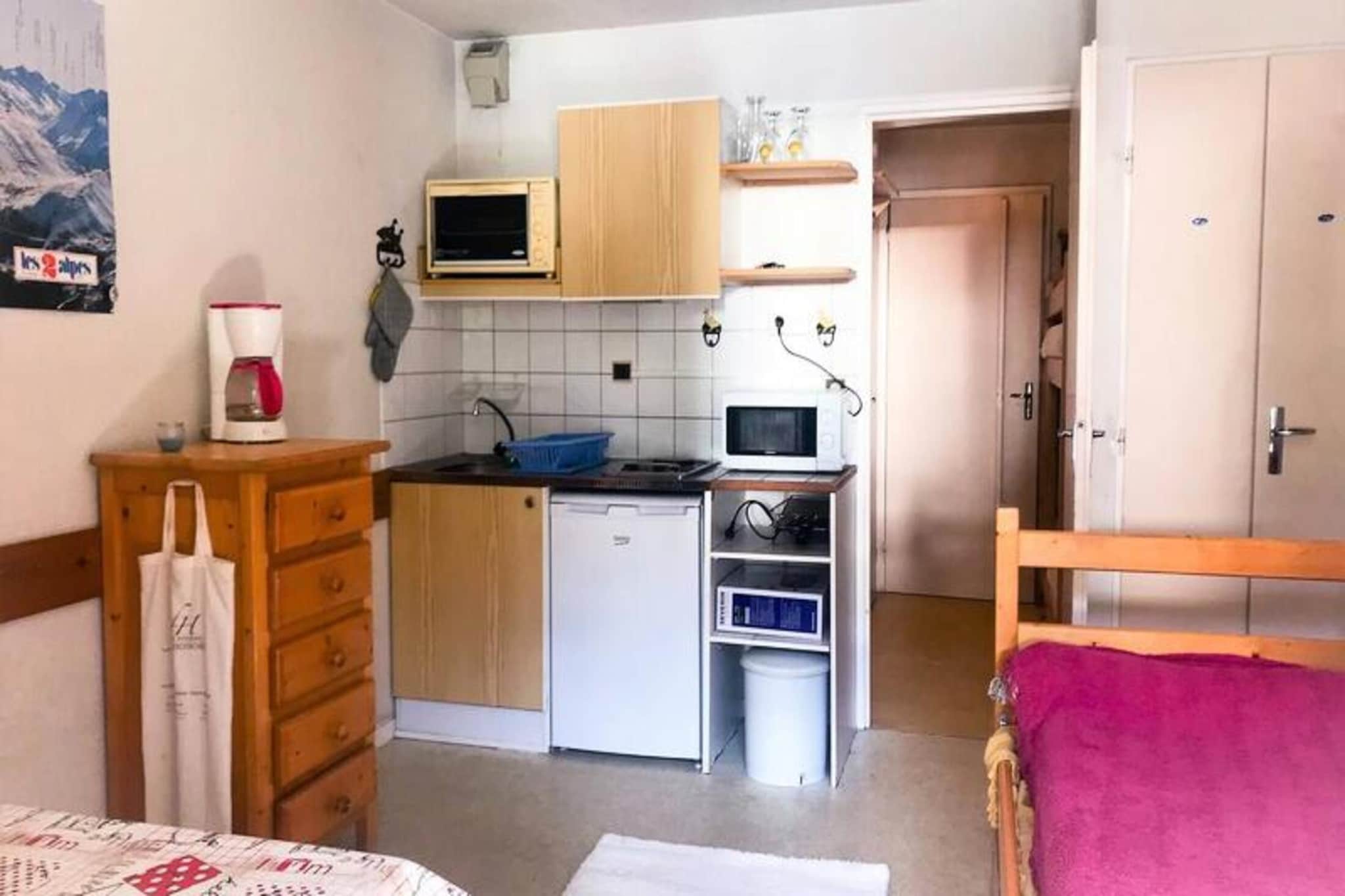 Studio for 4 People