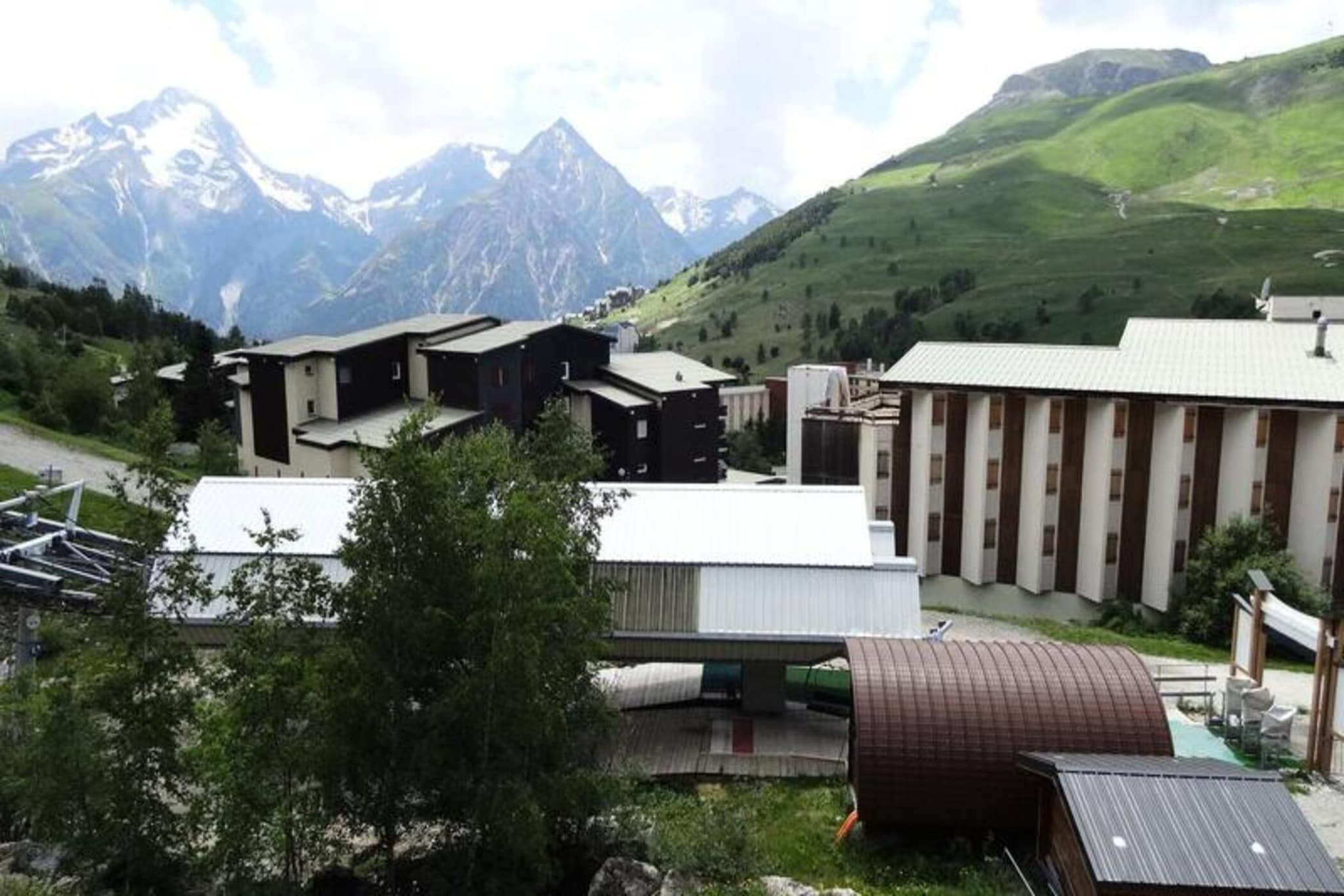 Apartment in Les 2 Alpes near Chairlift
